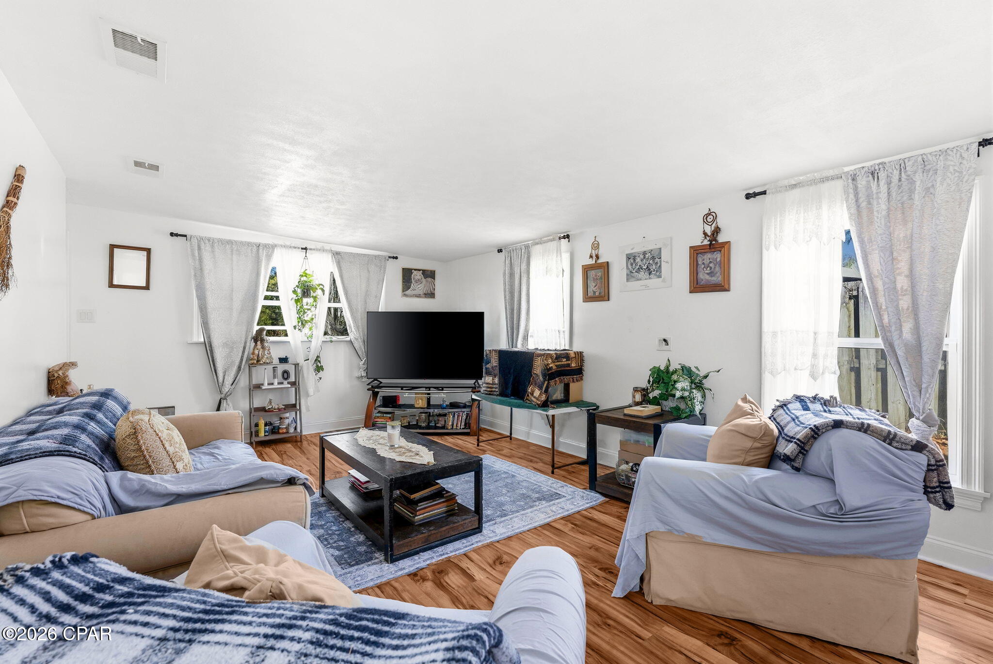 Image 4 For 617 9th Plaza