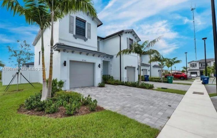 House for Sale in Miami Gardens, FL