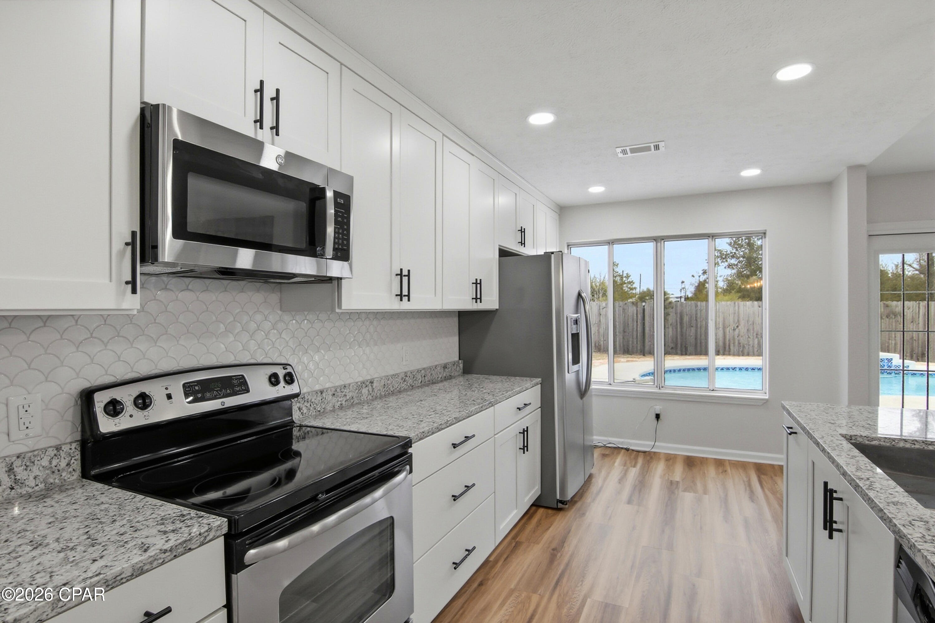 Image 11 For 1604 13th Plaza