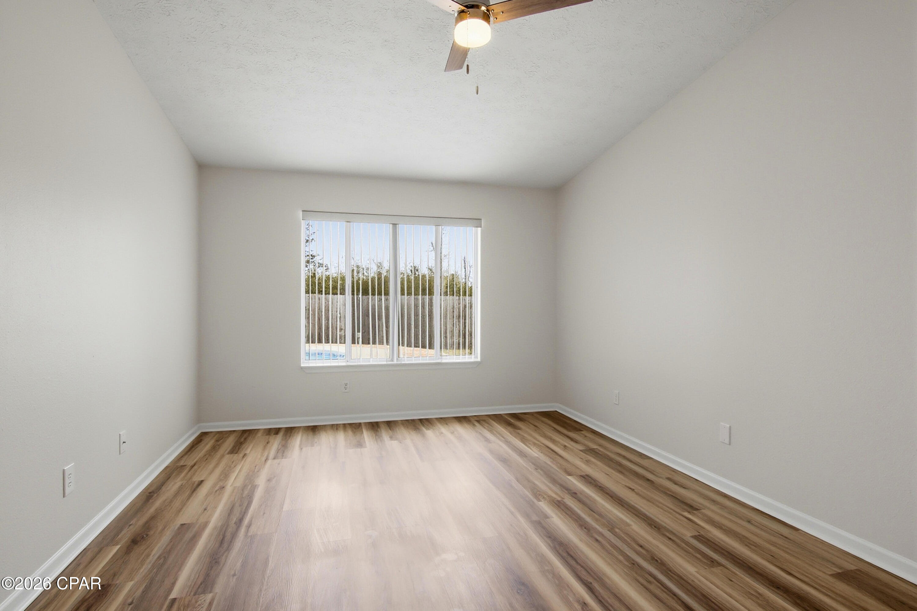 Image 13 For 1604 13th Plaza