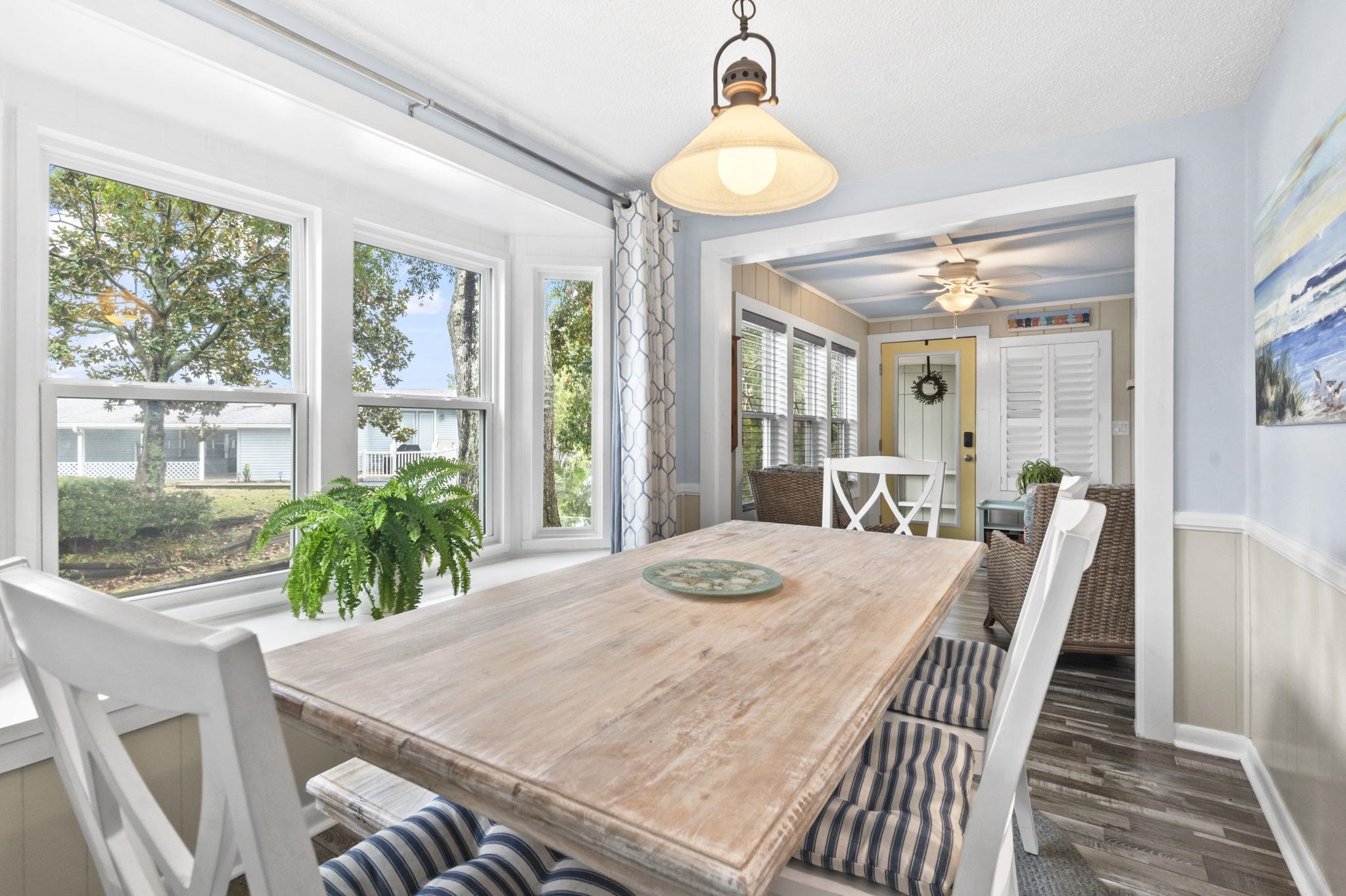 2604289 | Photo 33
