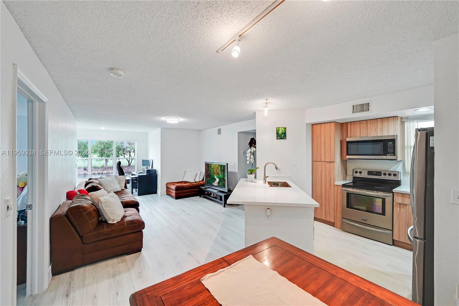 Property photo # 6