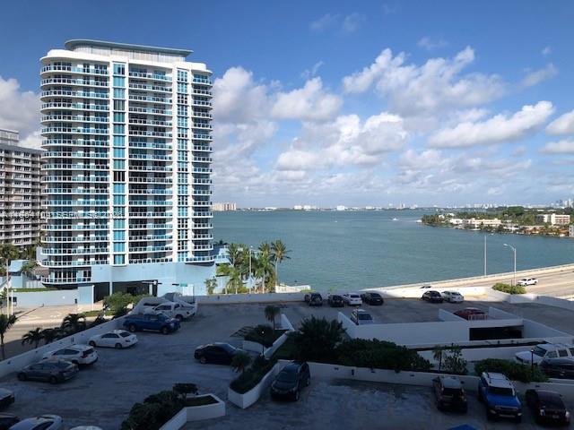 The Grandview Palace Cond