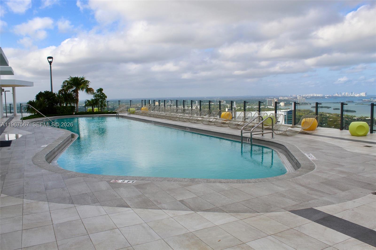 Paraiso Bayviews Condo