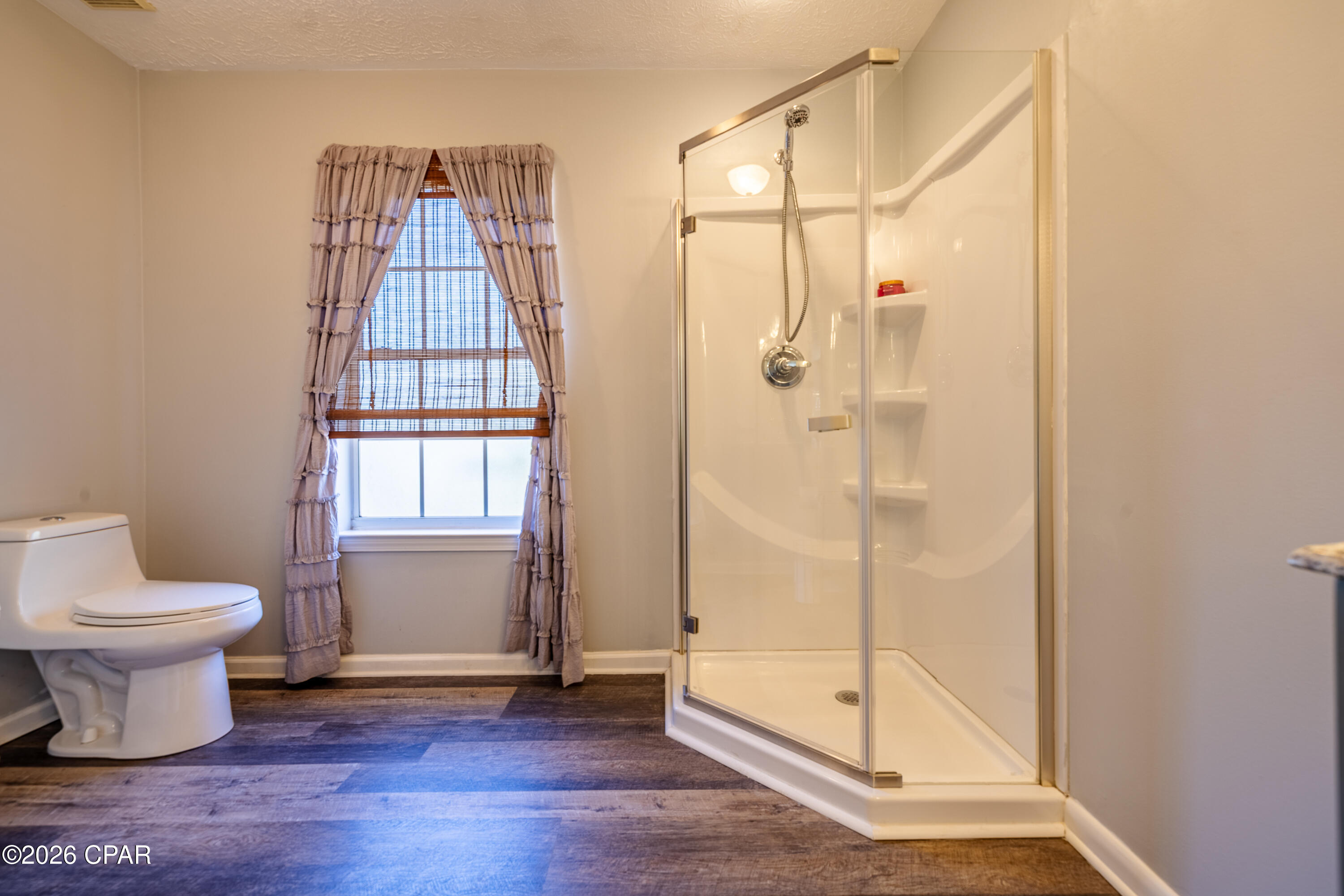 Image 108 For 2601 Oak Street