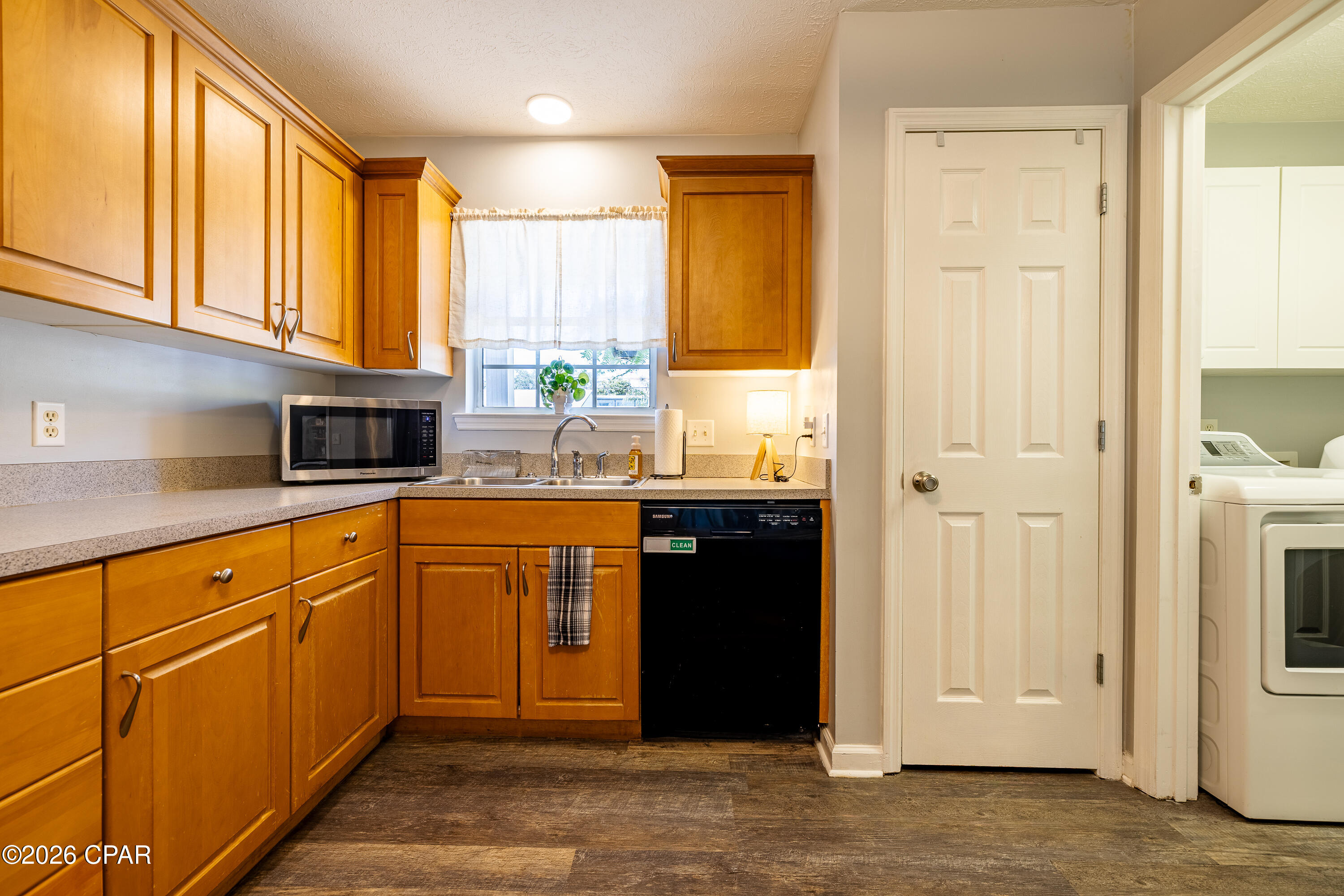 Image 30 For 2601 Oak Street