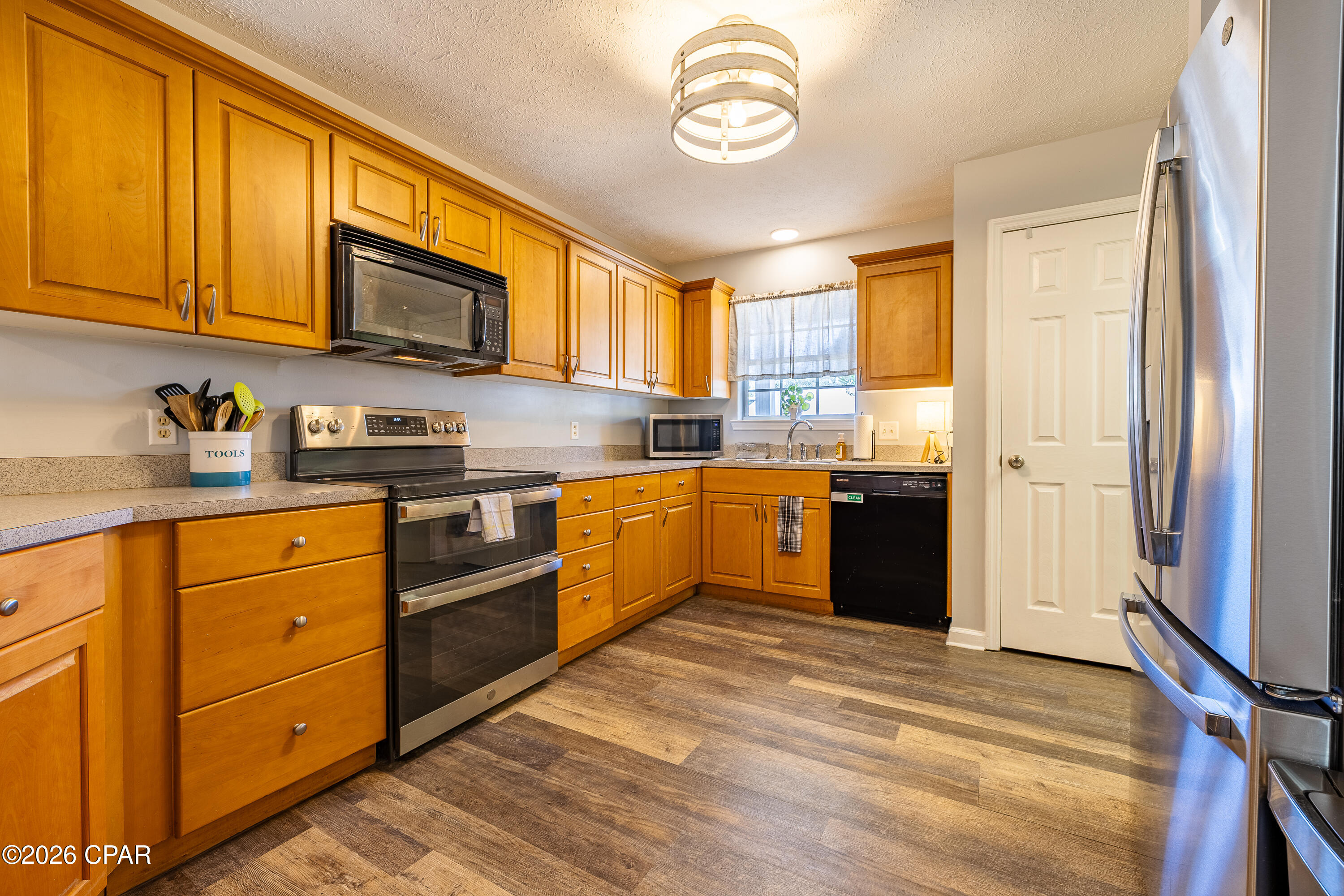 Image 33 For 2601 Oak Street