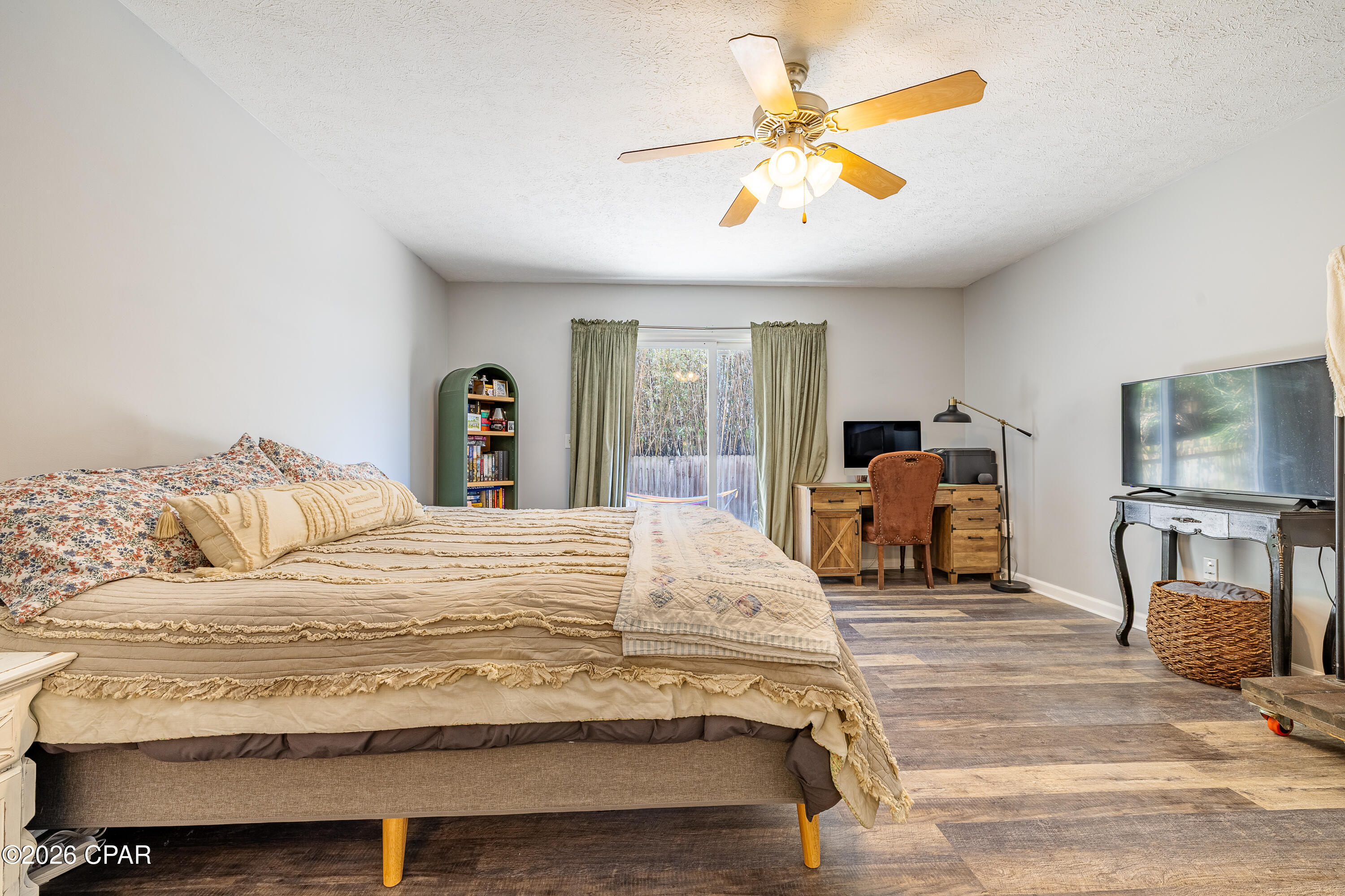 Image 71 For 2601 Oak Street