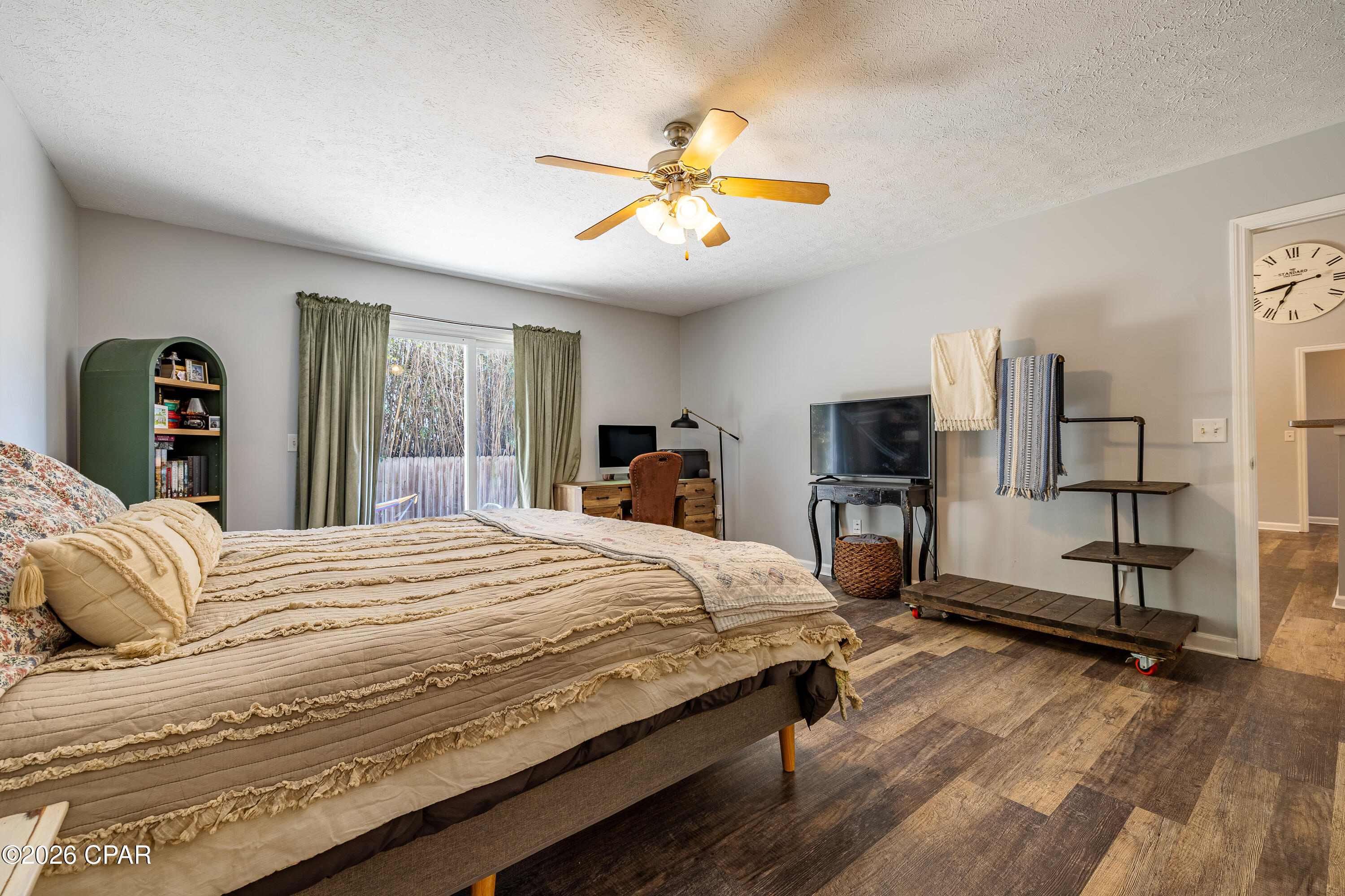 Image 72 For 2601 Oak Street