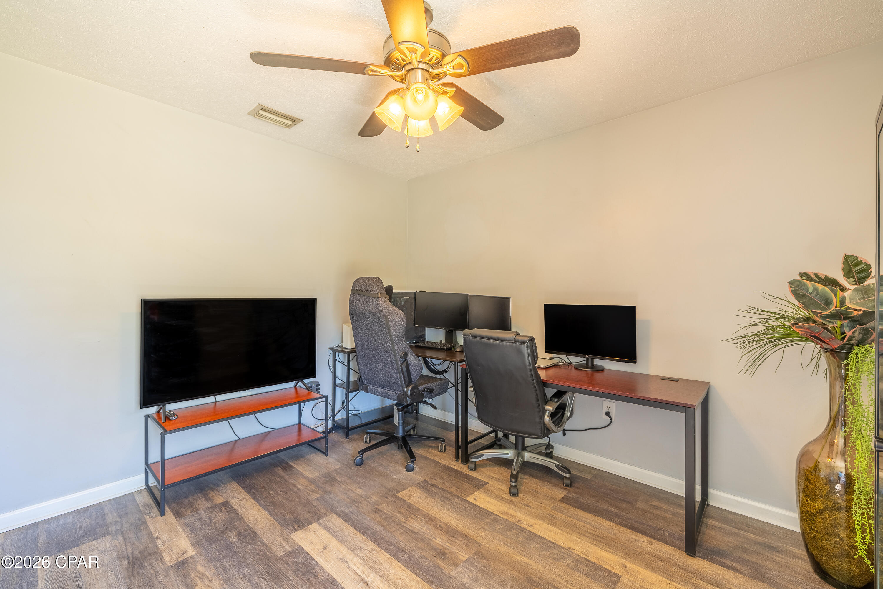 Image 76 For 2601 Oak Street