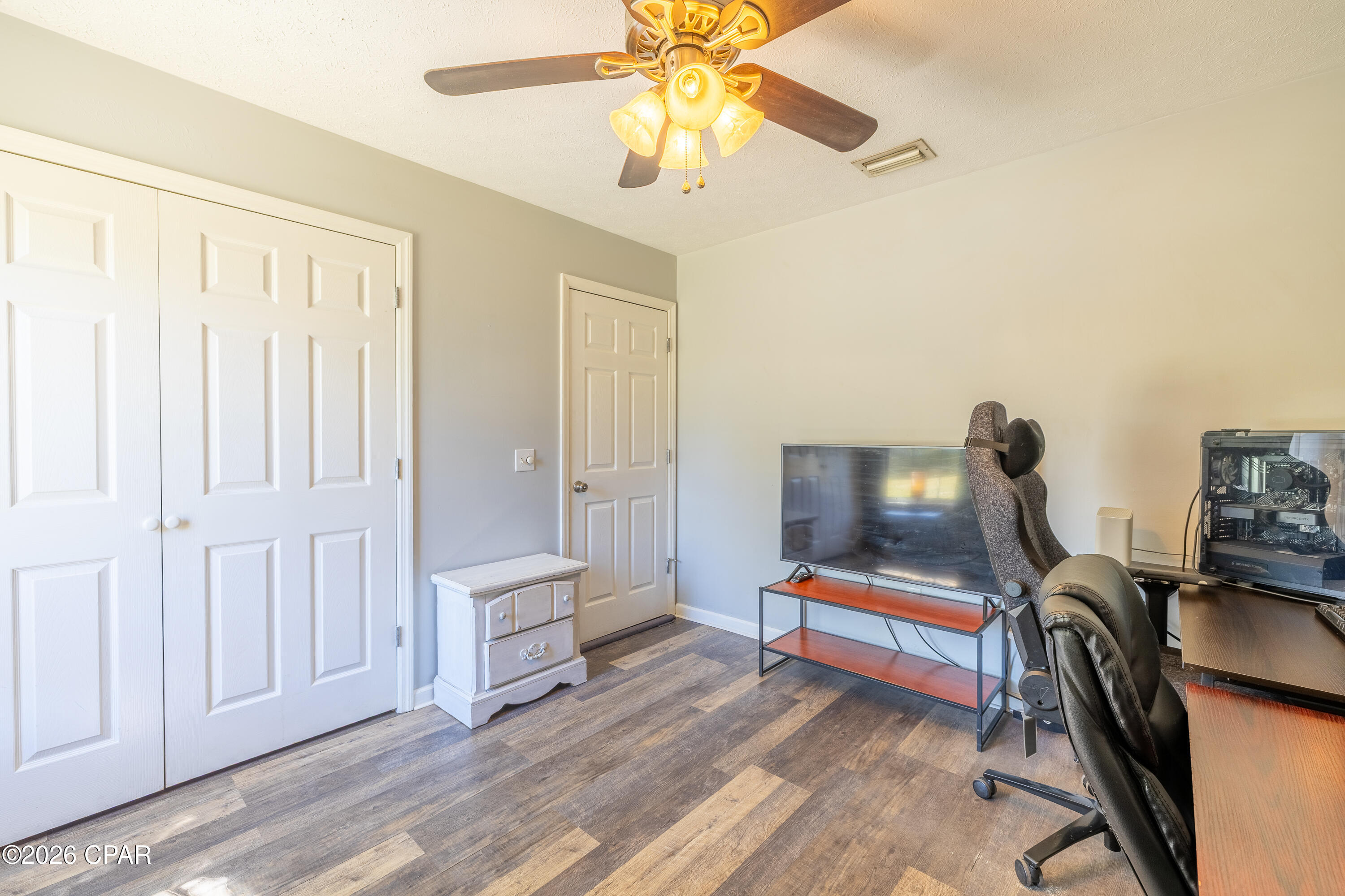 Image 77 For 2601 Oak Street