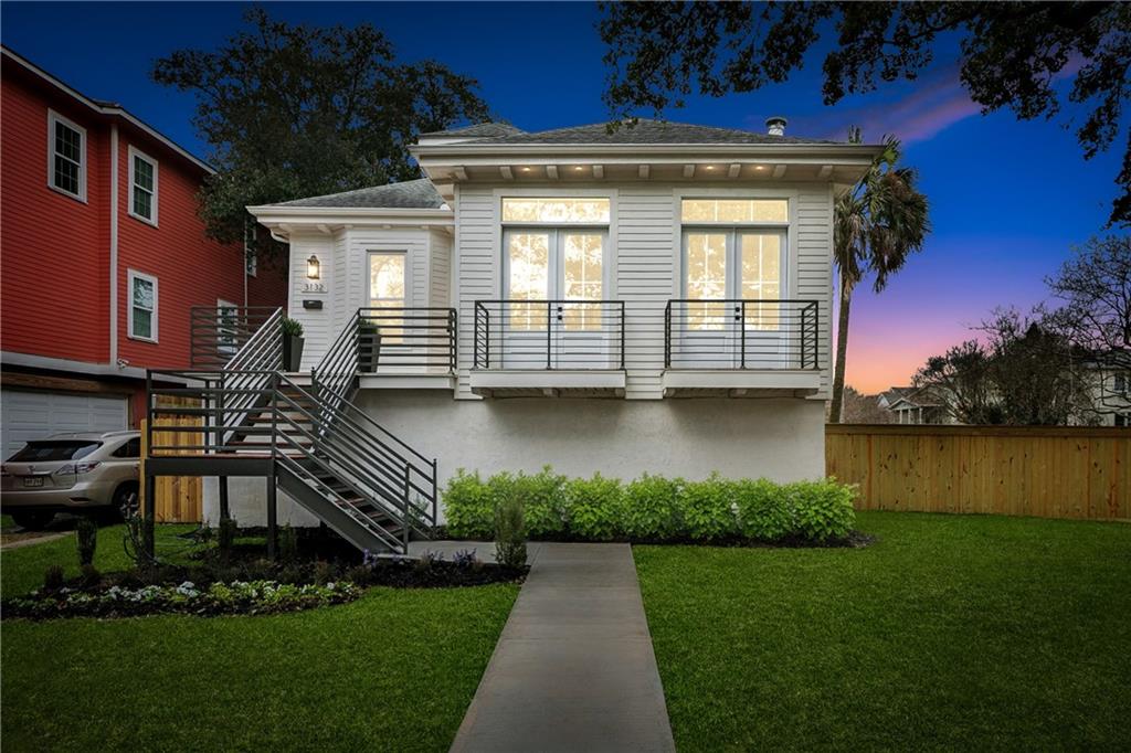 3132 NAPOLEON Avenue