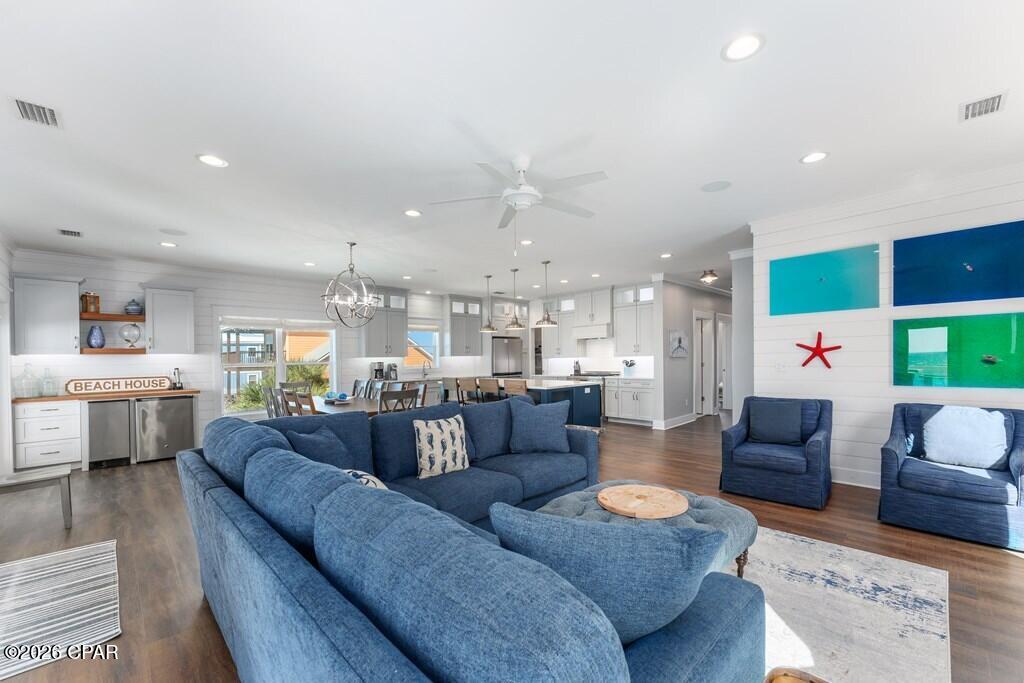 Image 20 For 191 Parrothead Way