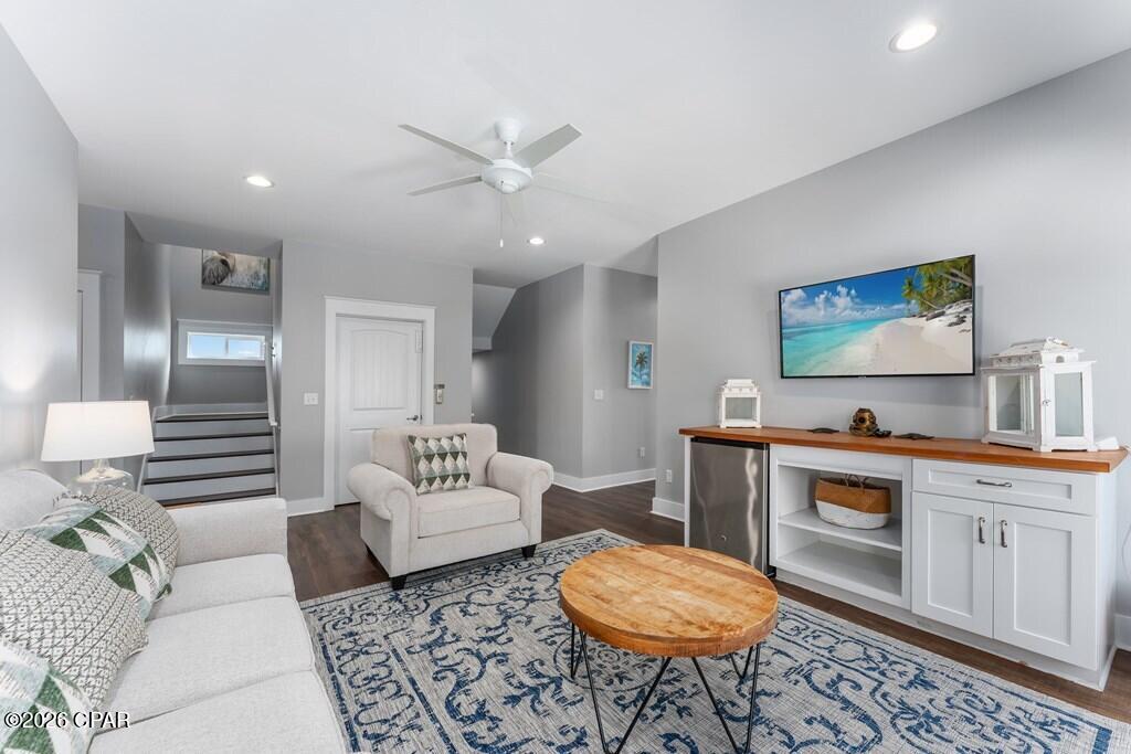 Image 58 For 191 Parrothead Way