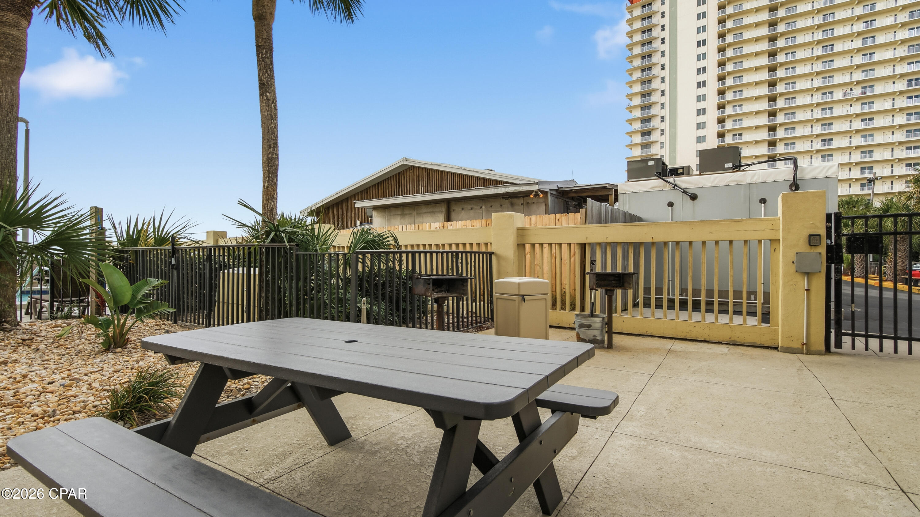 Image 39 For 9850 Thomas Drive 707w