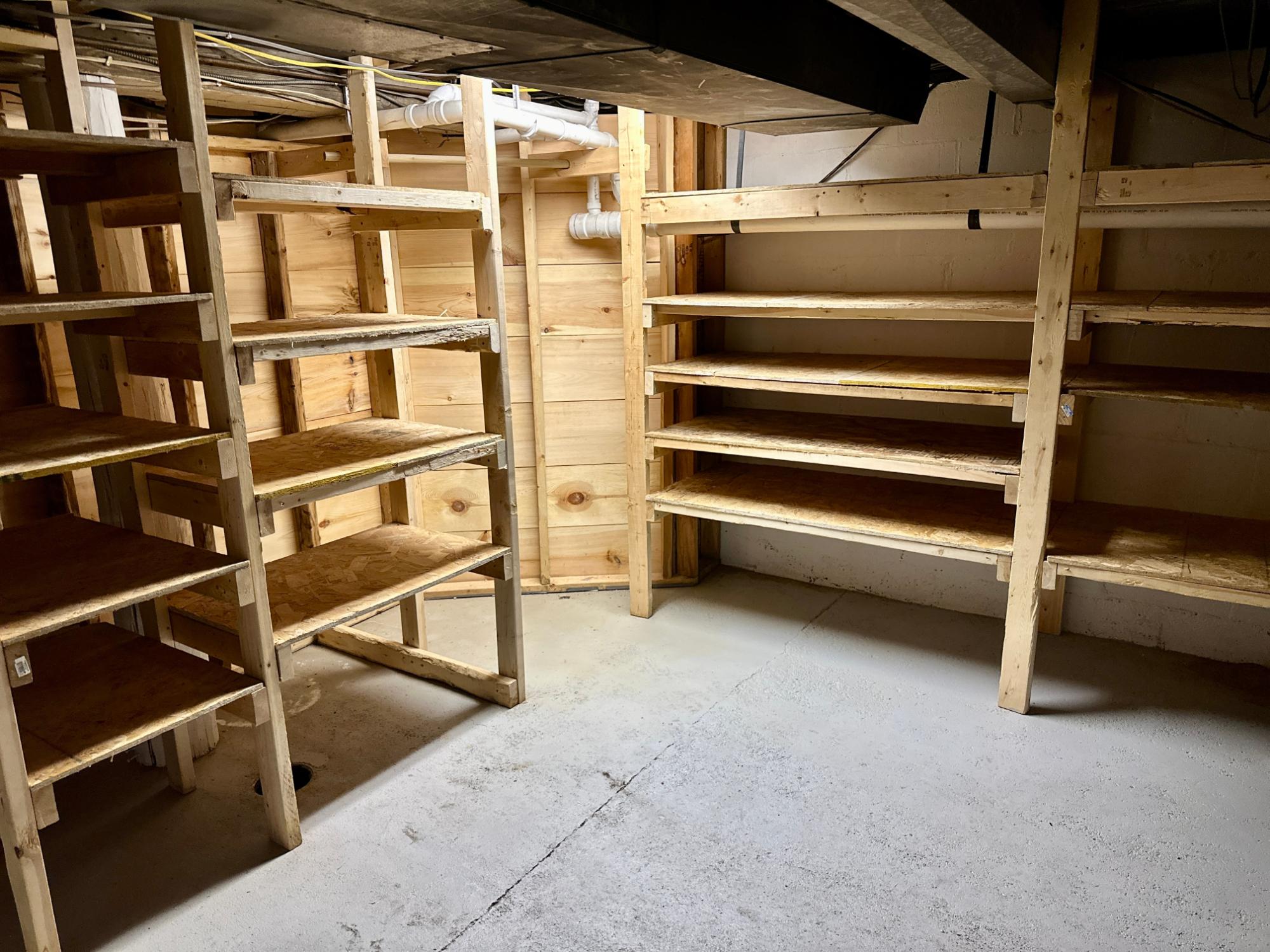 Lake Nokomis Property 2004 The Point Road E Photo 24