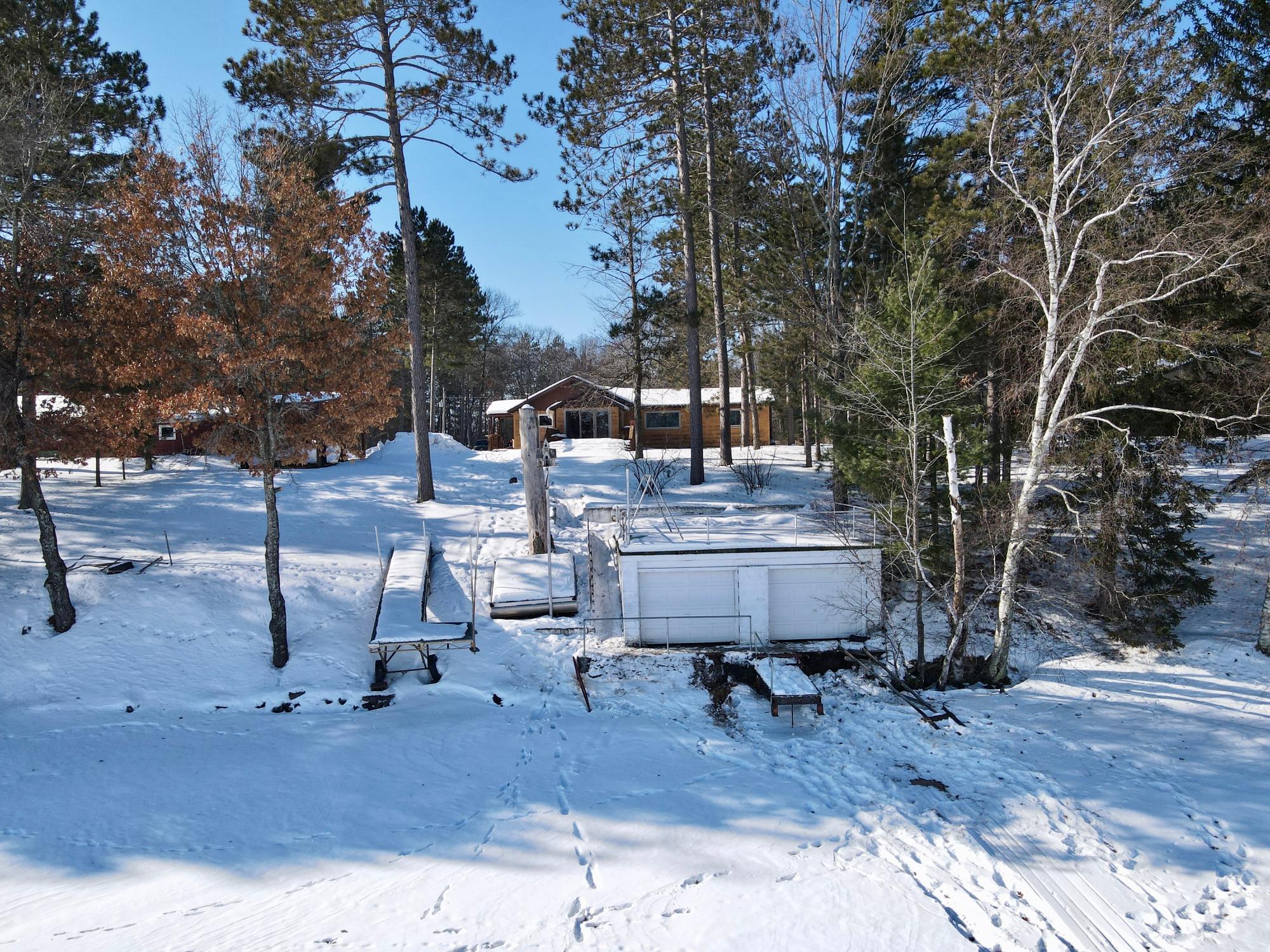 Lake Nokomis Property 2004 The Point Road E Photo 29