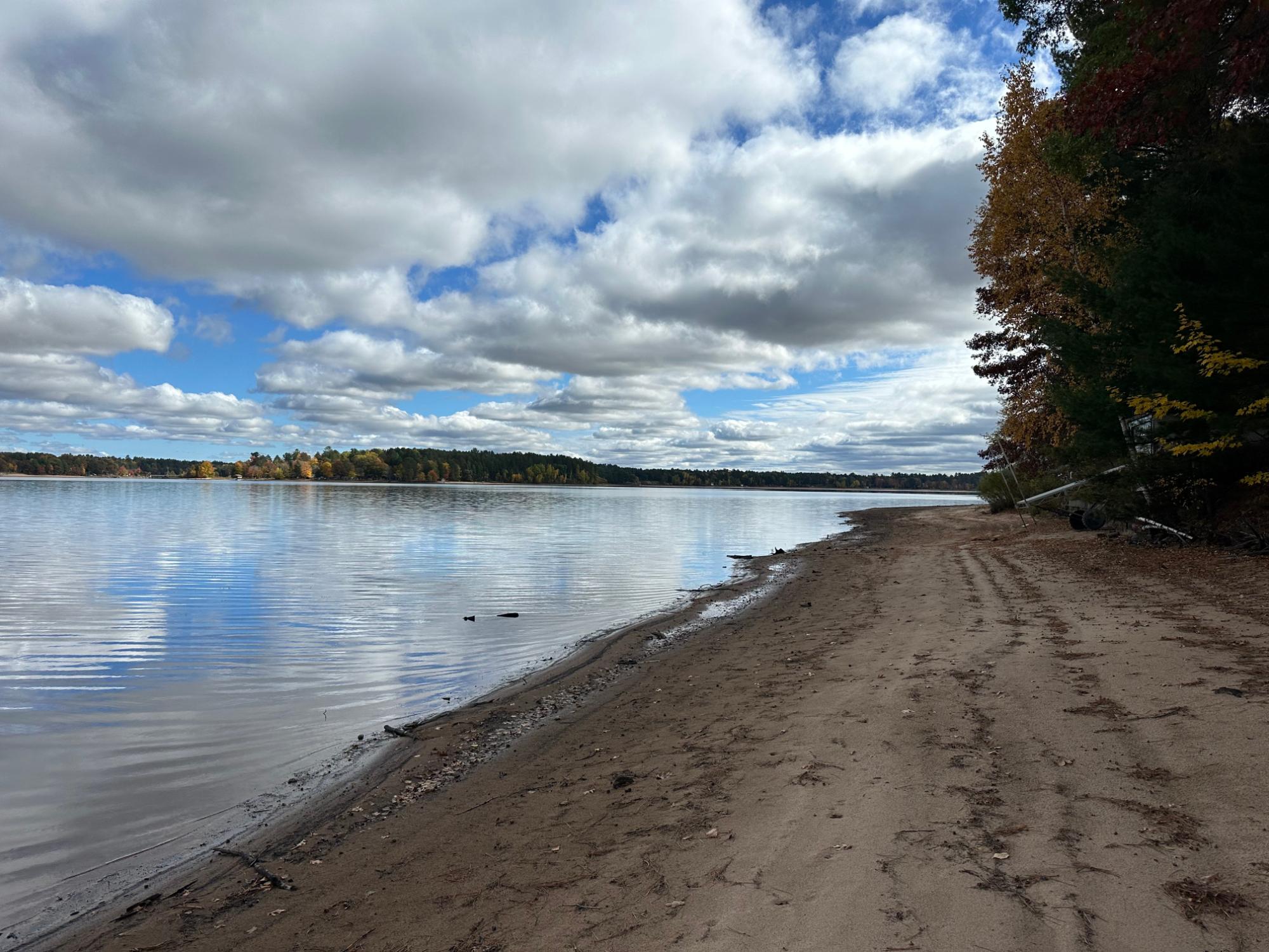 Lake Nokomis Property 2004 The Point Road E Photo 5