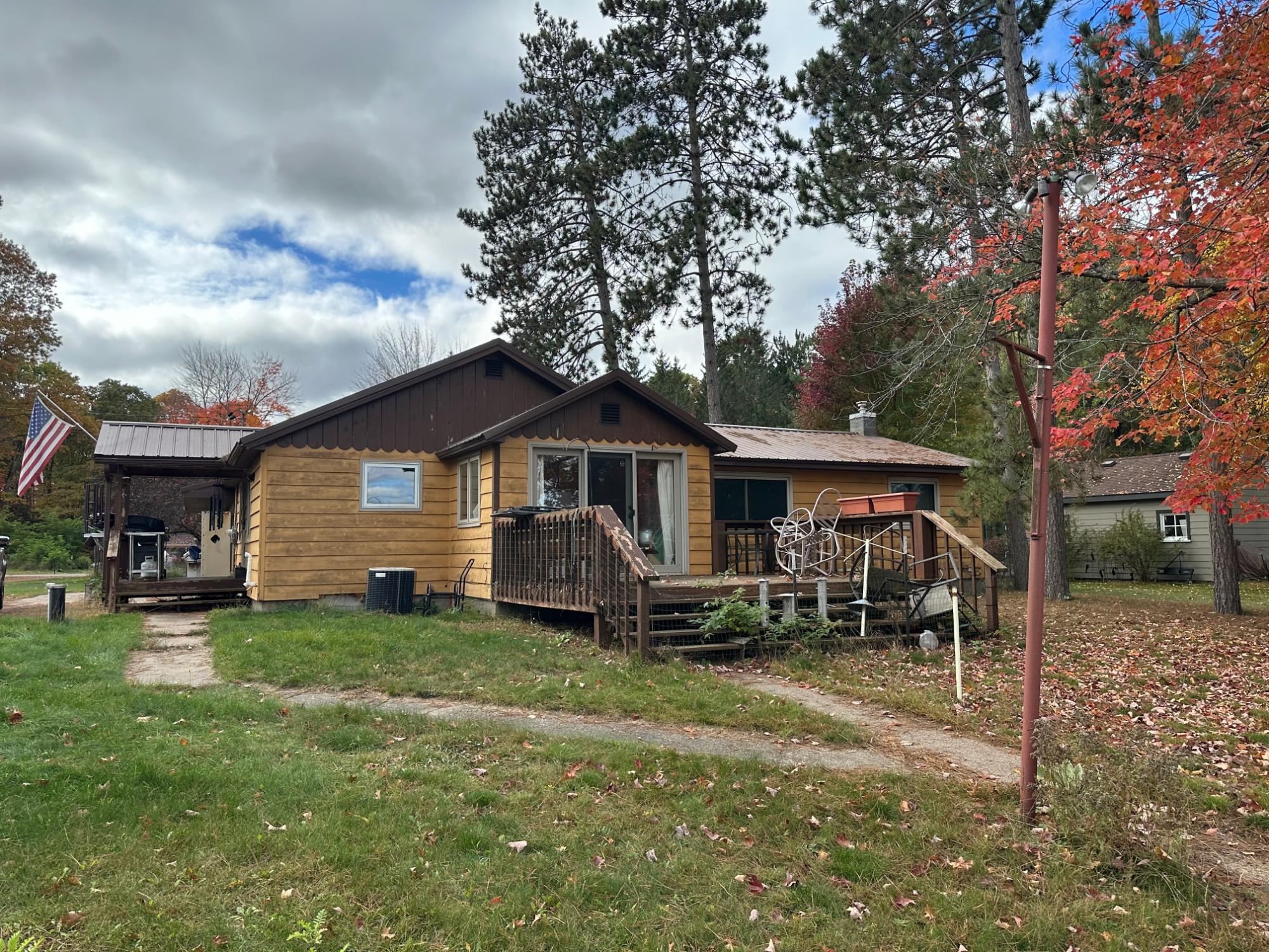 Lake Nokomis Property 2004 The Point Road E Photo 6