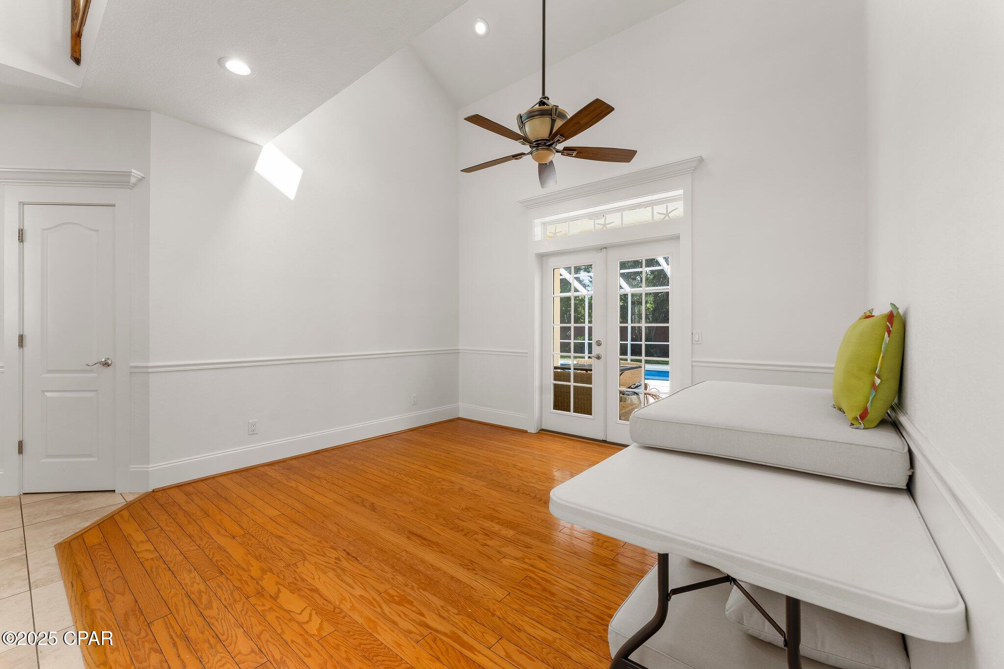 Image 8 For 102 Sunset Circle