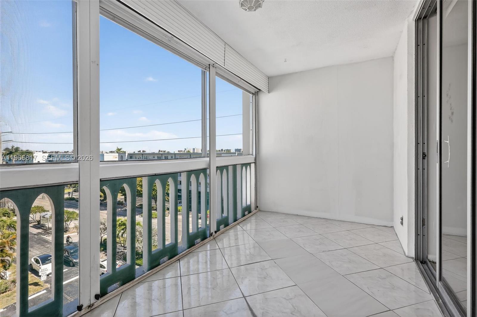 Meadowbrook Condo Apts Bl