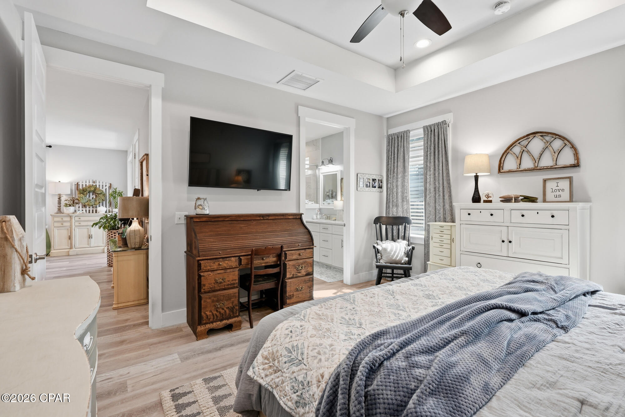 Image 17 For 8437 Warner Place