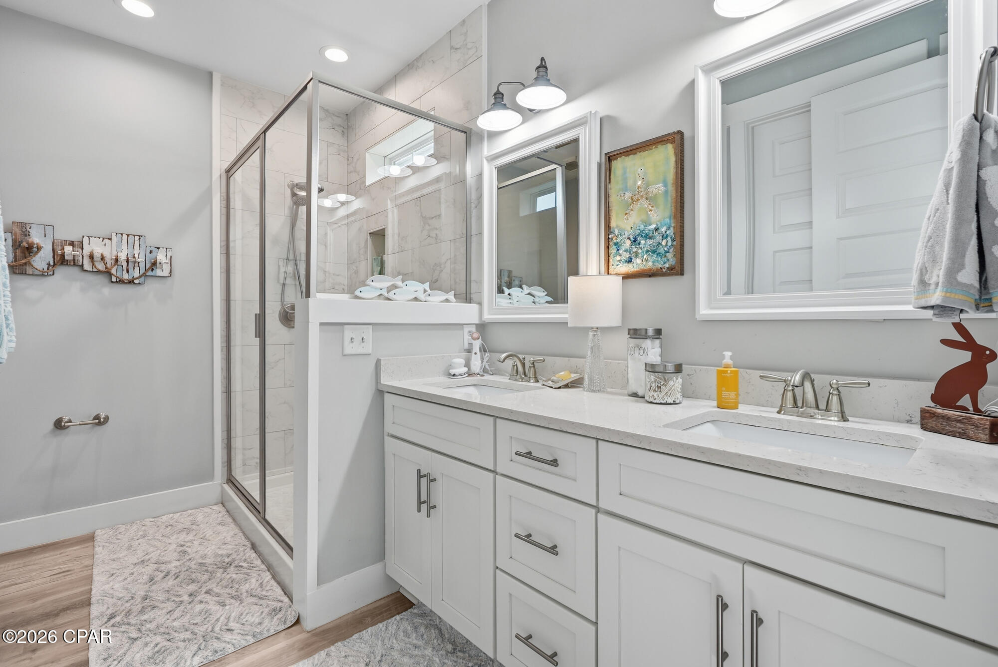 Image 18 For 8437 Warner Place