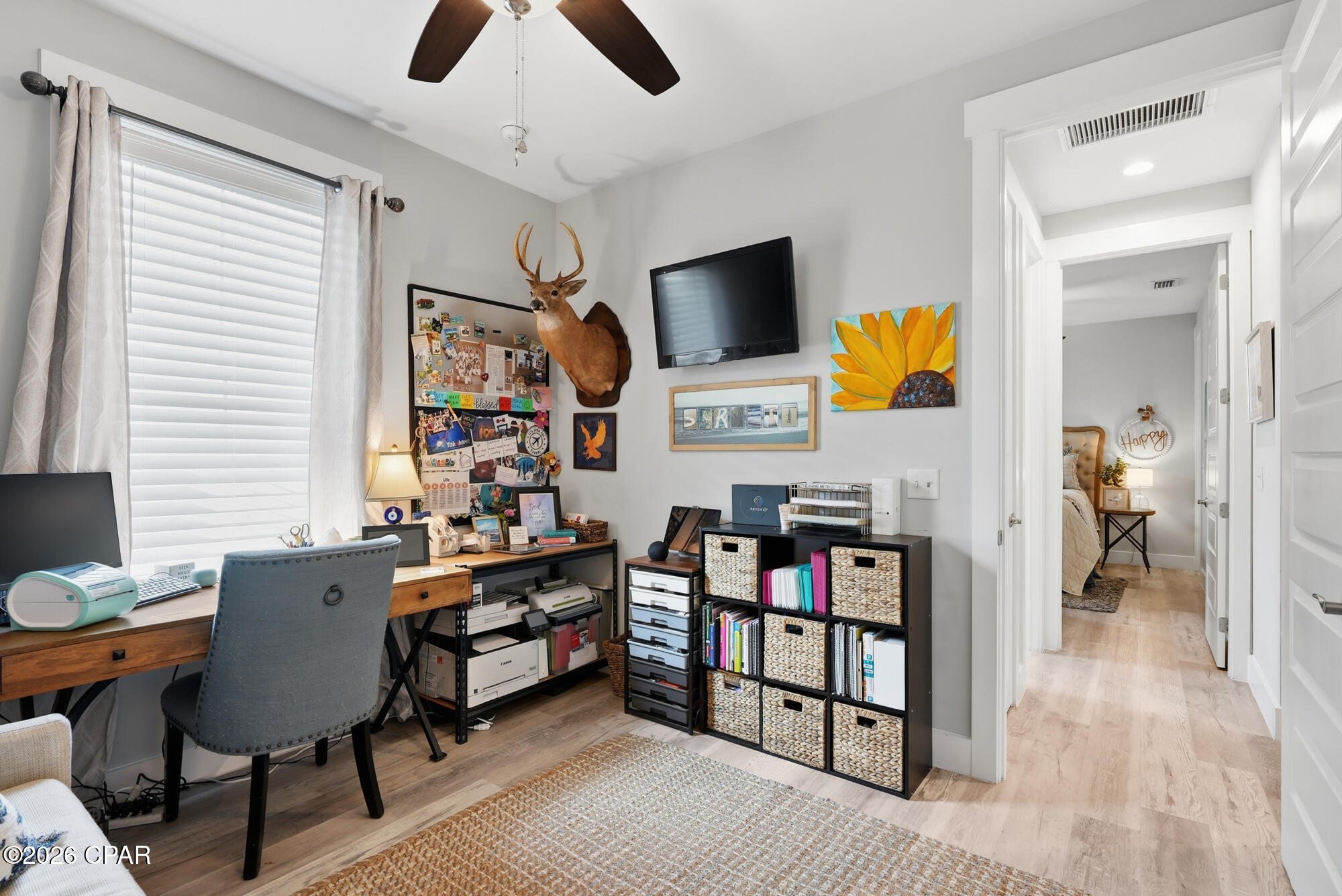 Listing photo id 20 for 8437 Warner Place