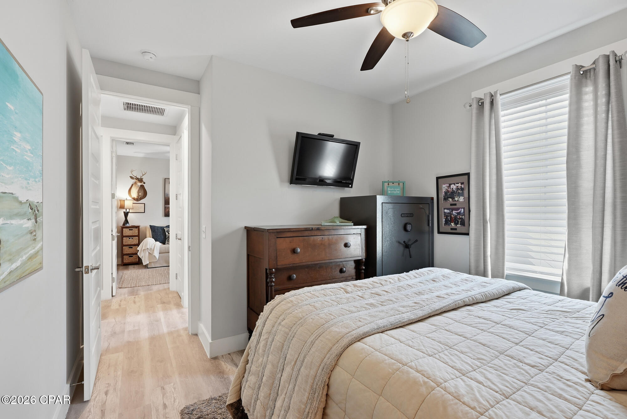 Image 22 For 8437 Warner Place