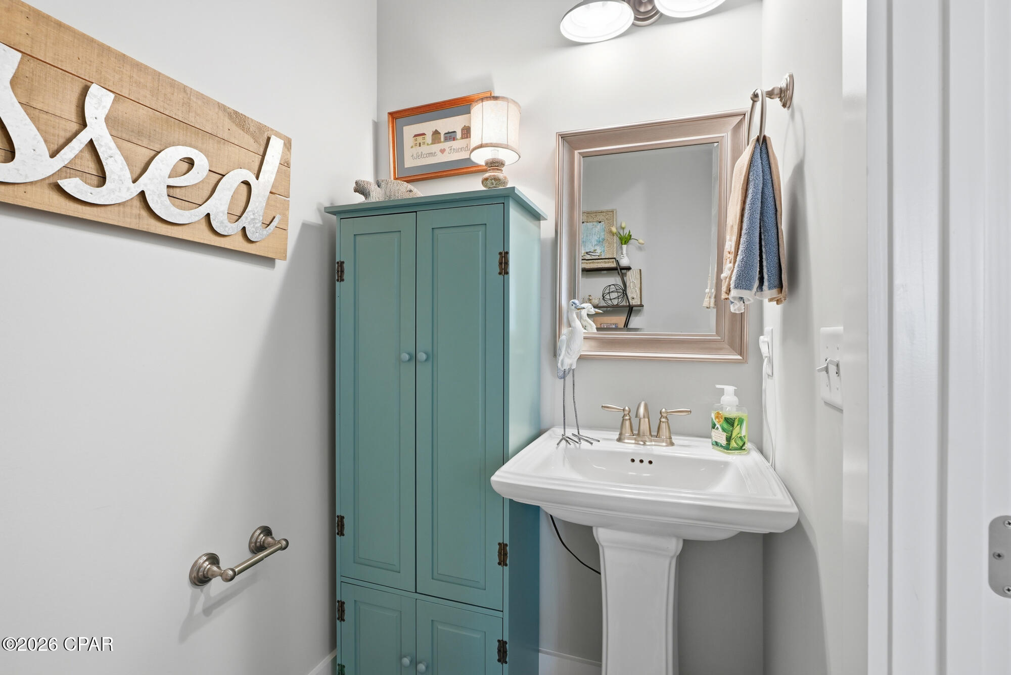 Image 26 For 8437 Warner Place