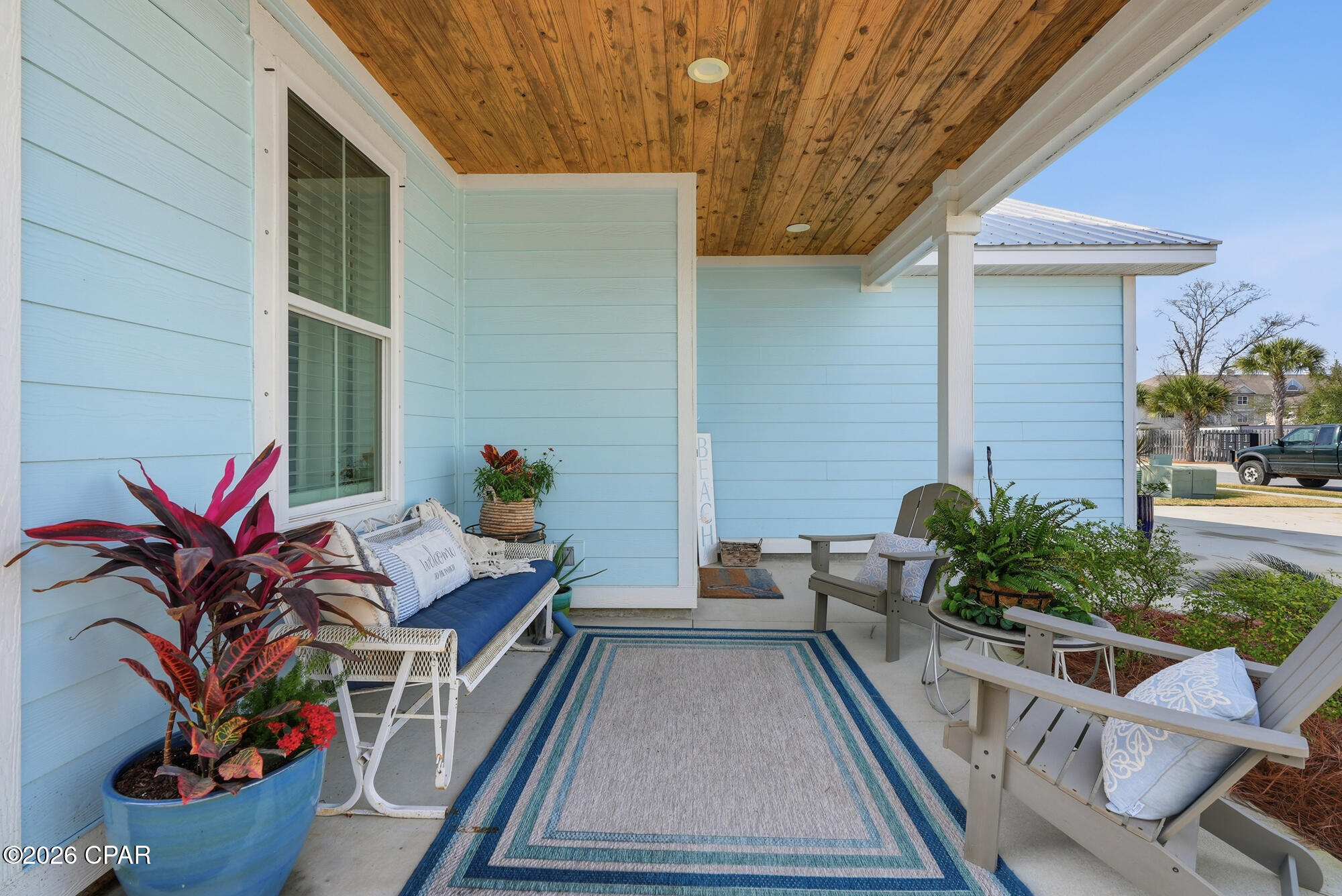 Image 3 For 8437 Warner Place