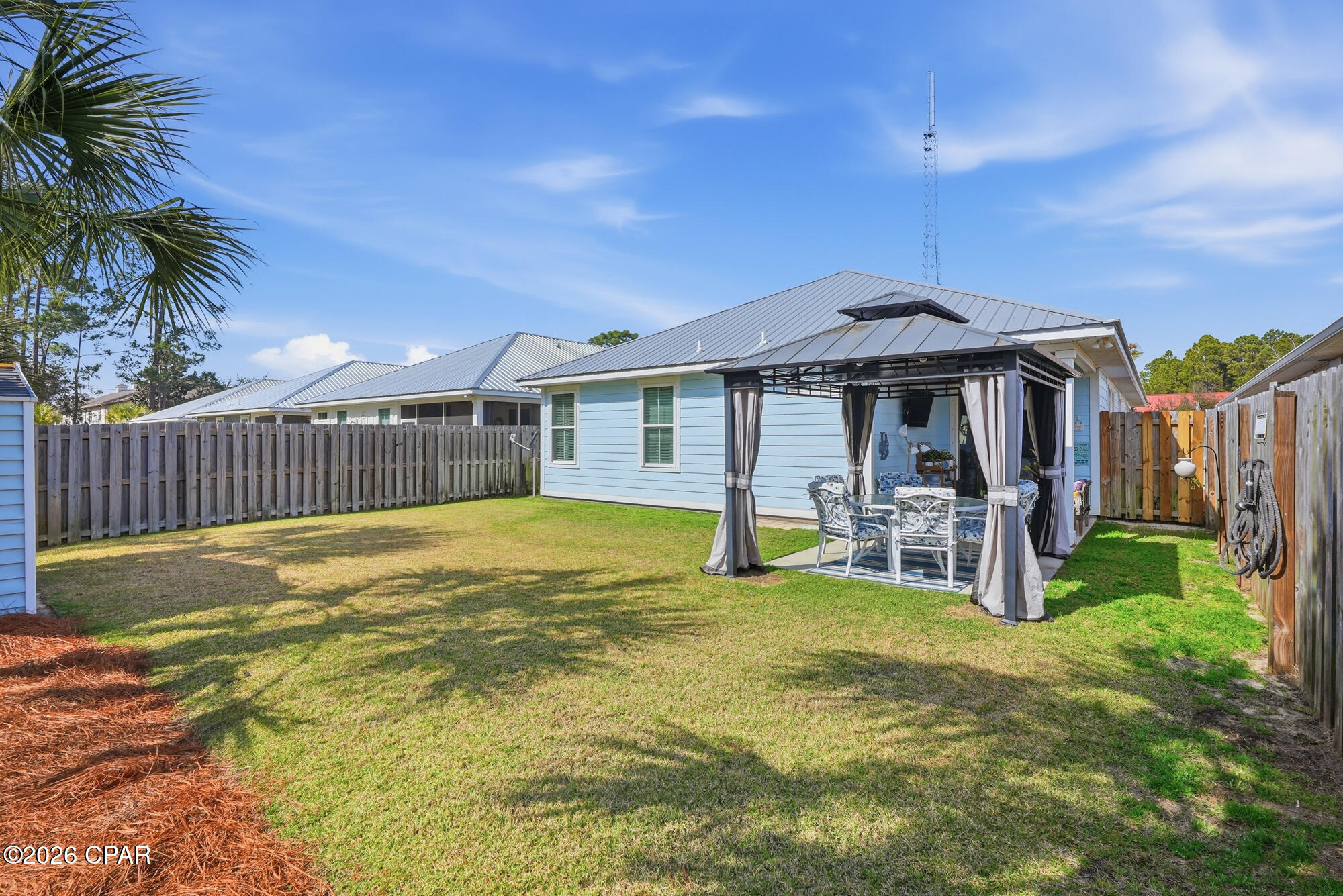 Image 32 For 8437 Warner Place