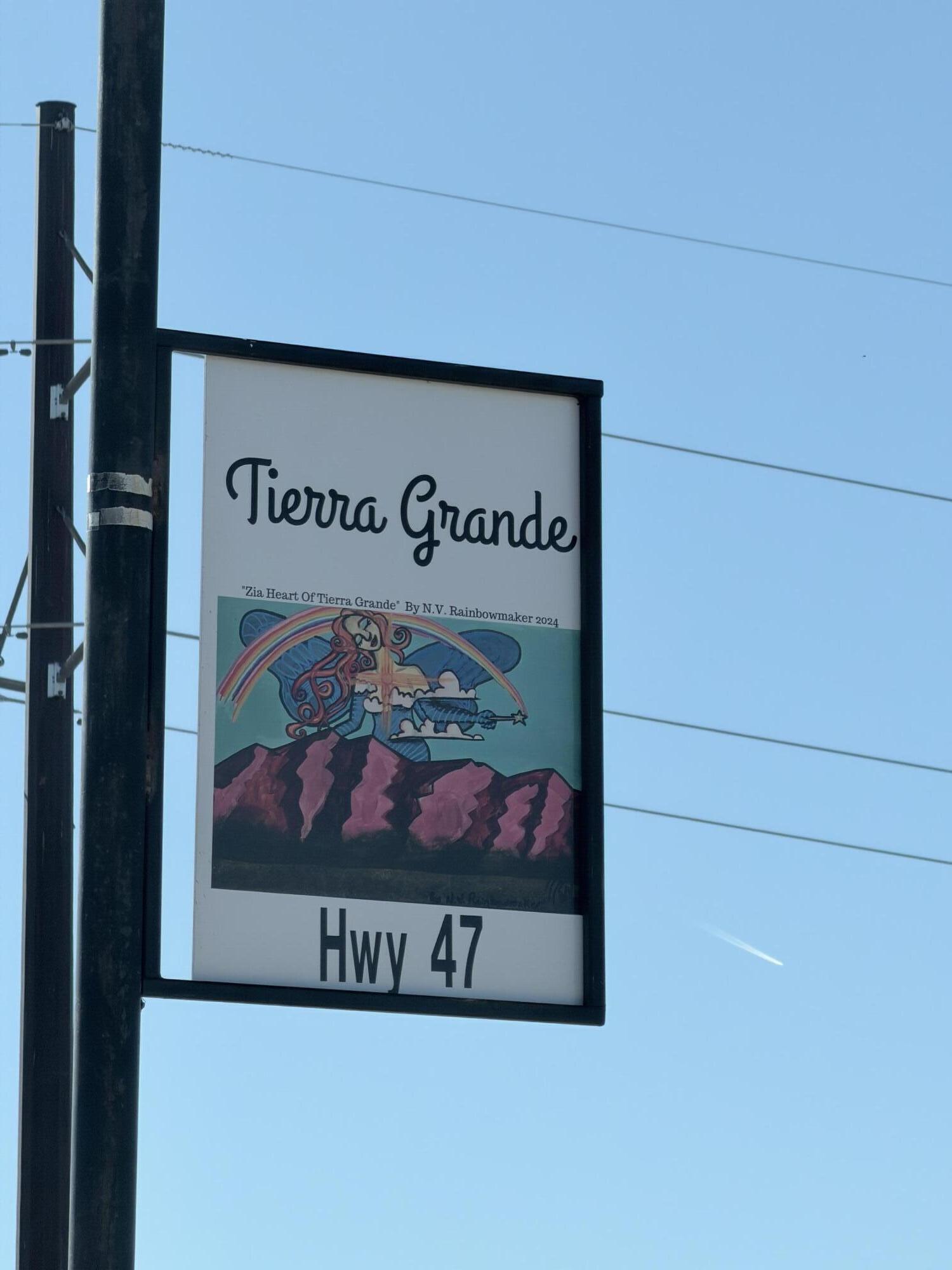 Photo 13 —  Parada Loop