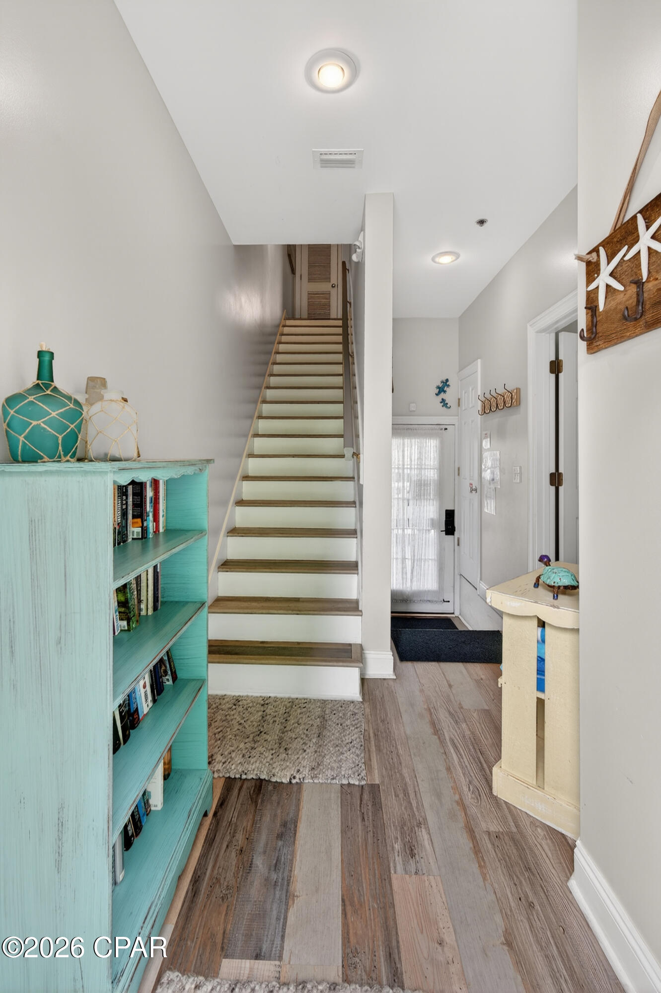 Listing photo id 11 for 16328 Front Beach Road 4