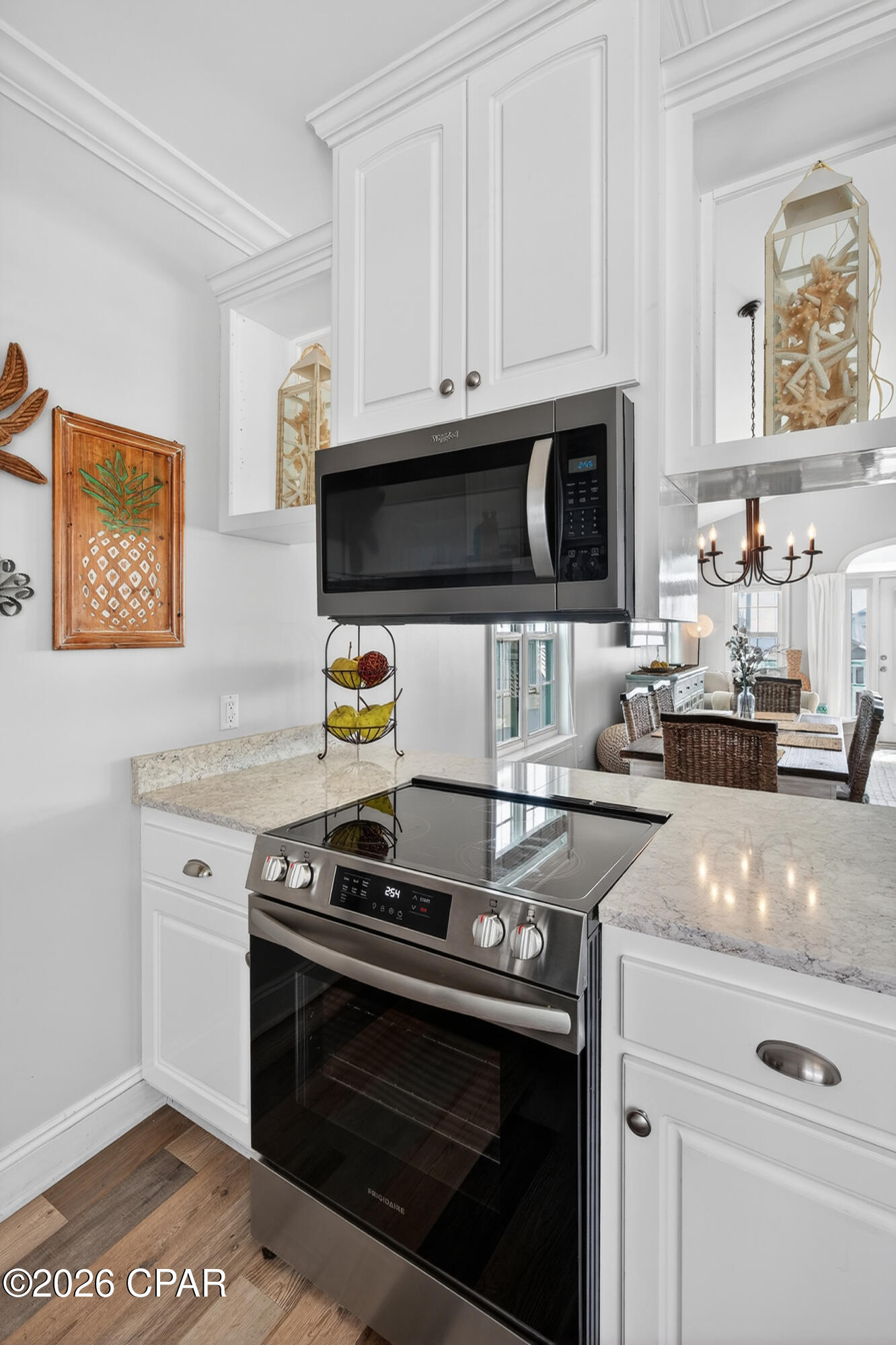 Listing photo id 34 for 16328 Front Beach Road 4