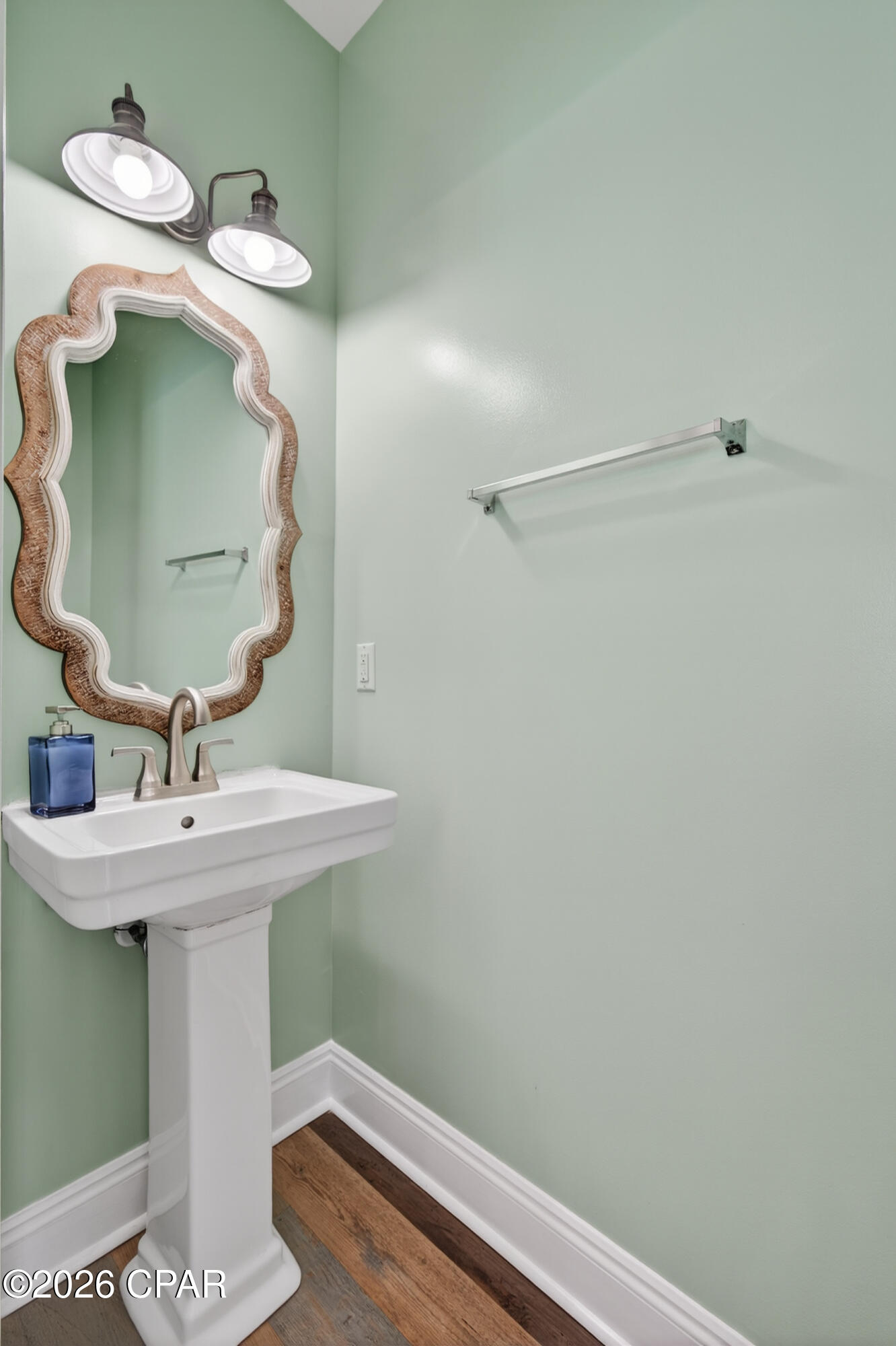 Listing photo id 38 for 16328 Front Beach Road 4