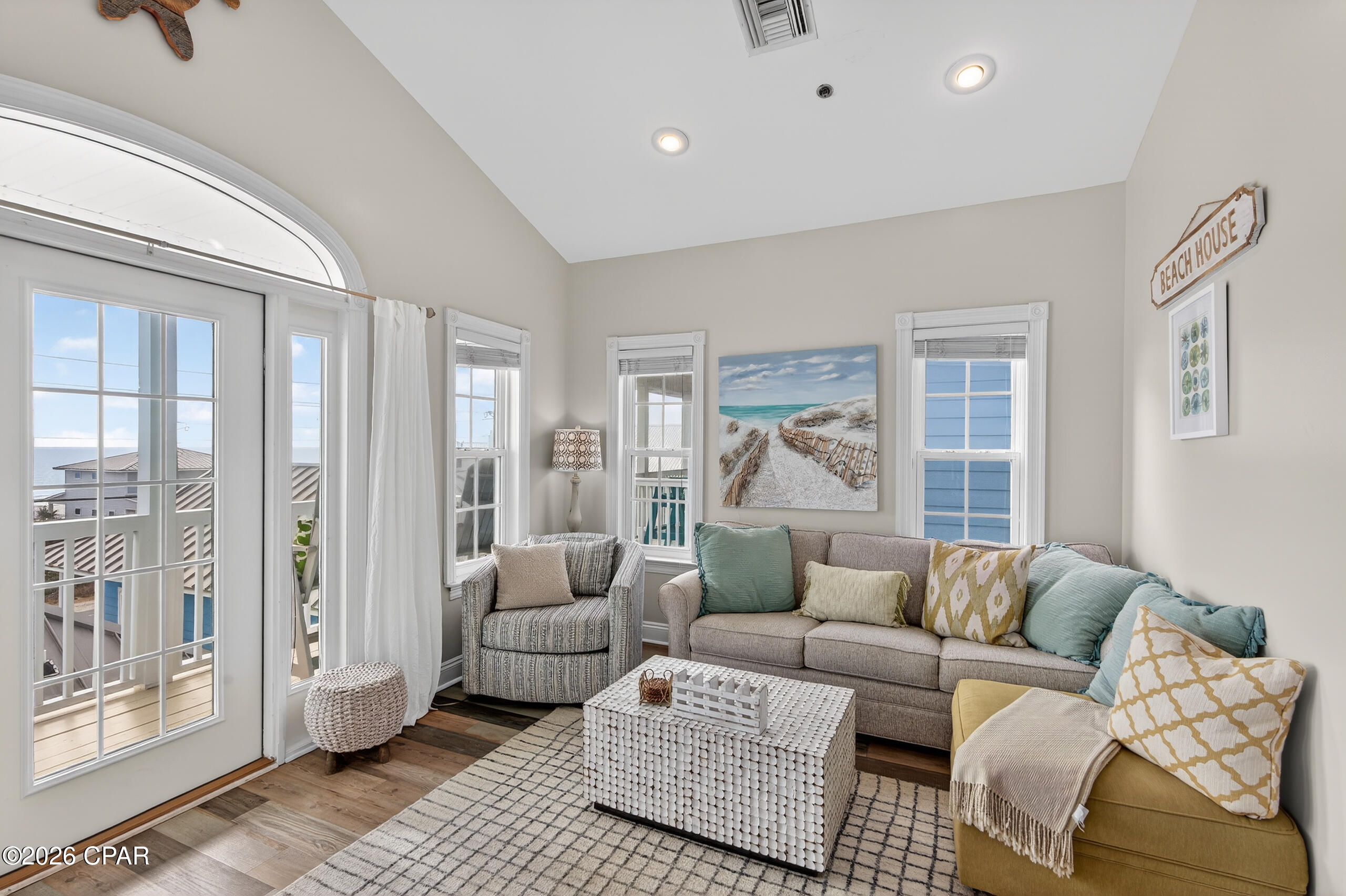 Listing photo id 41 for 16328 Front Beach Road 4
