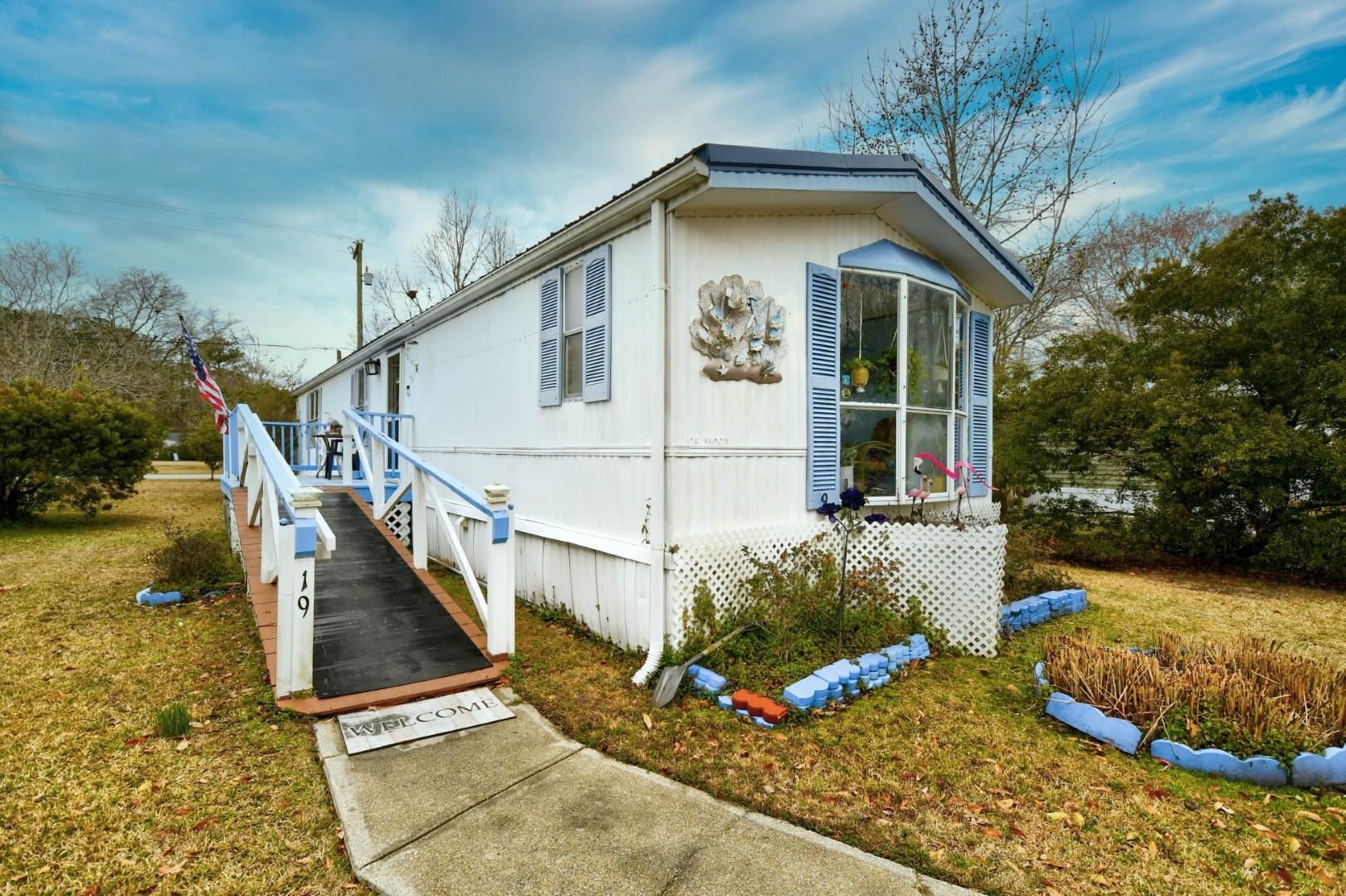 19 Crooked Island Circle Murrells Inlet, SC 29576