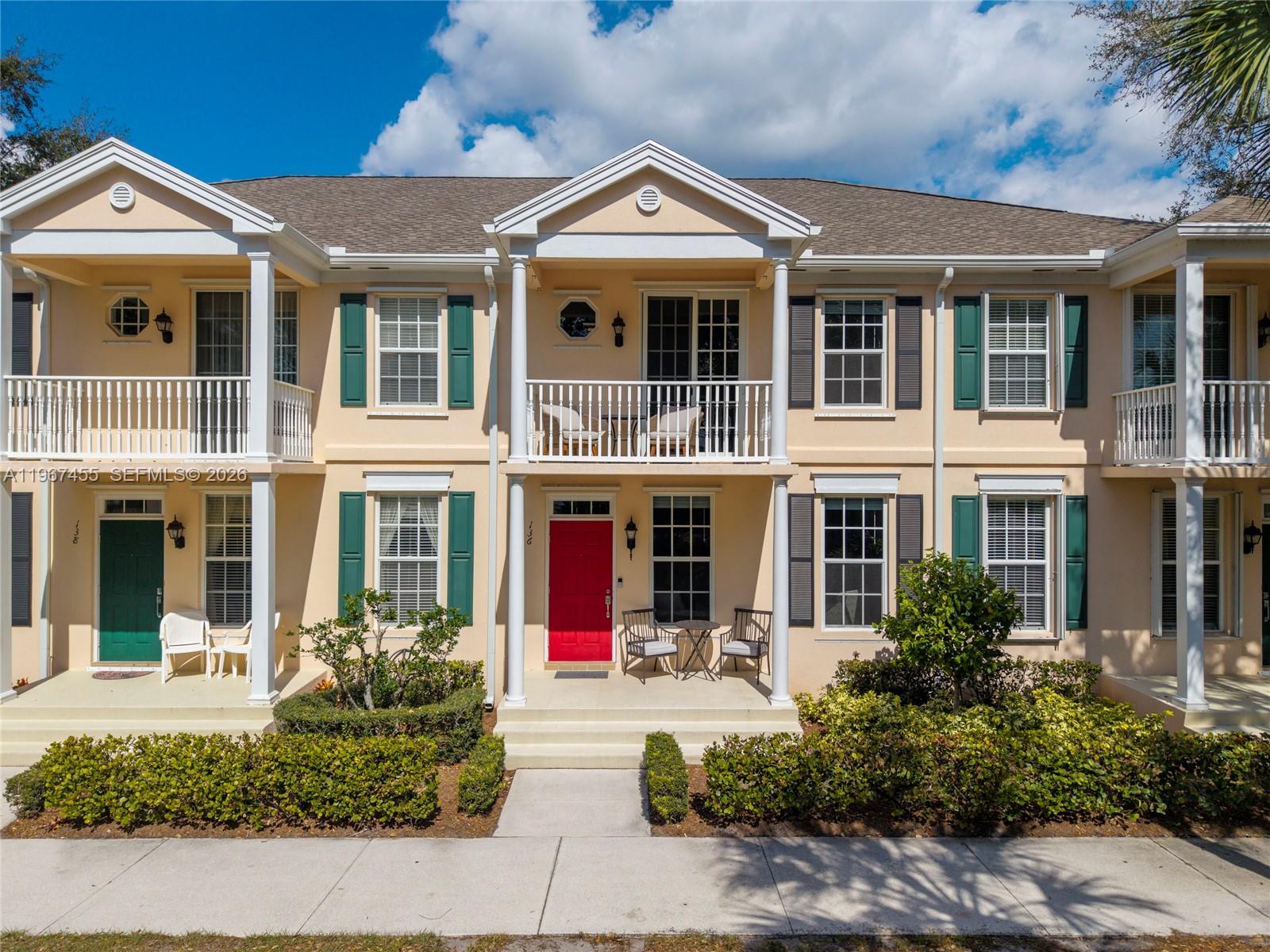 Charleston Court At Abaco