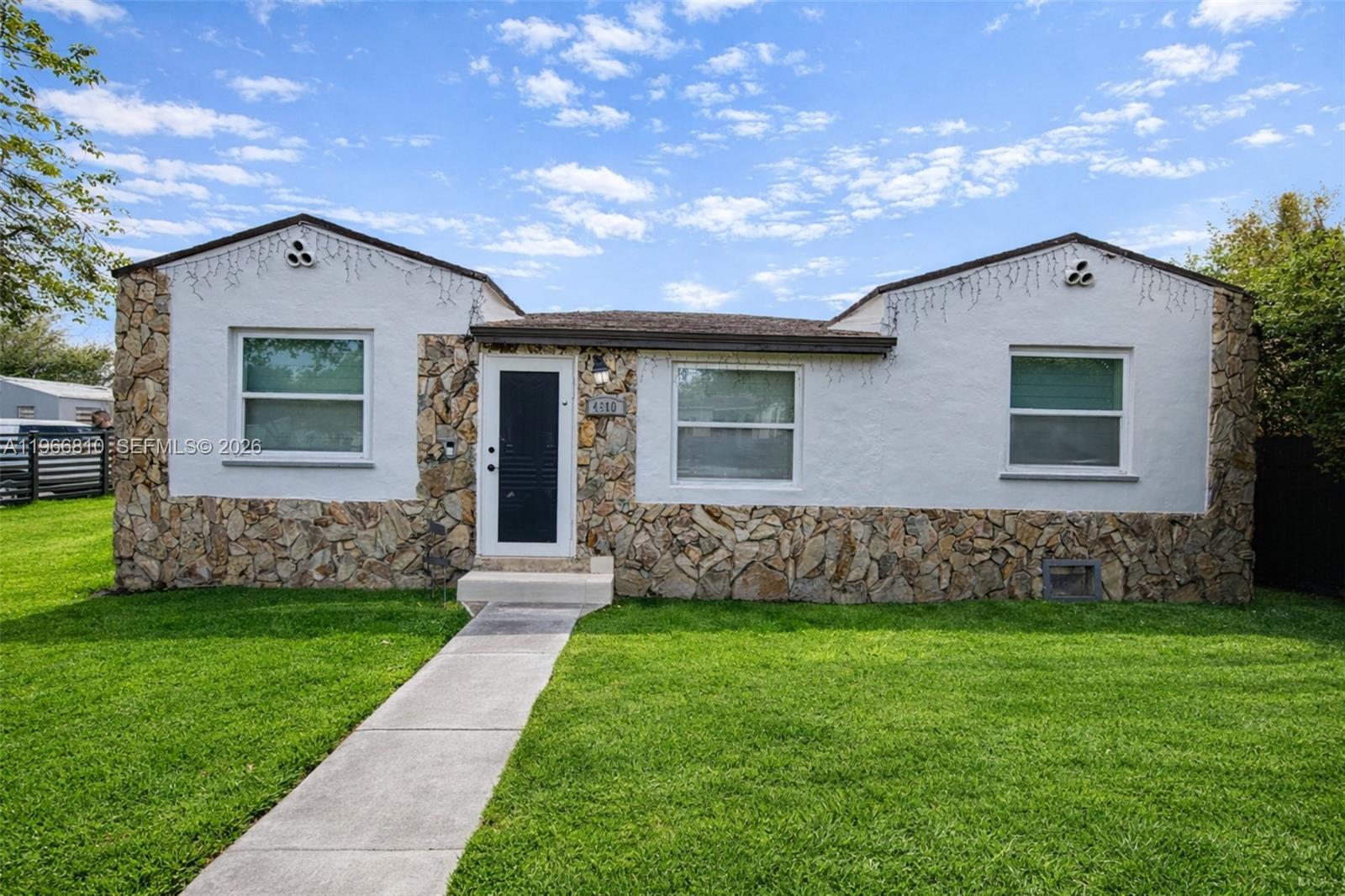 Columbia Park Corr Pl