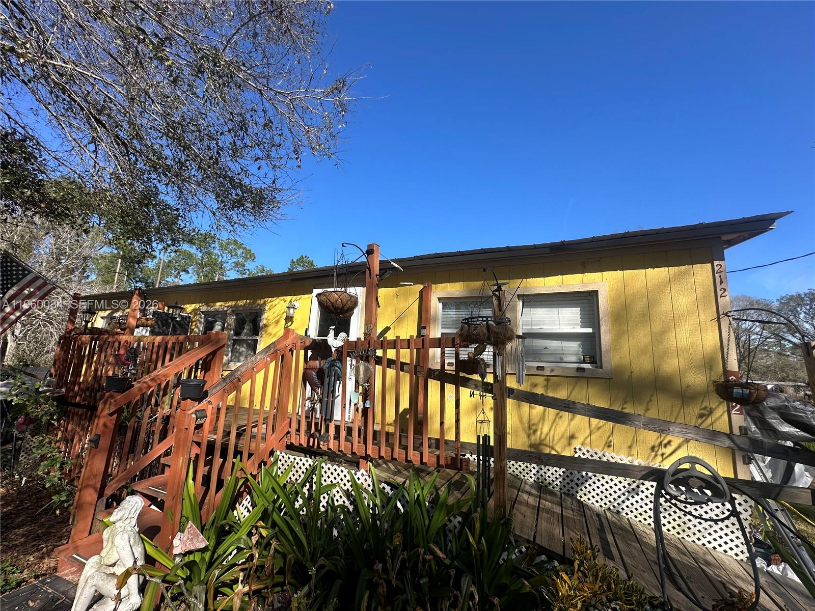 Homes for sale in Avon Park, FL | 212 Ballard Rd, Avon Park, FL 33825 | MLS# A11960034