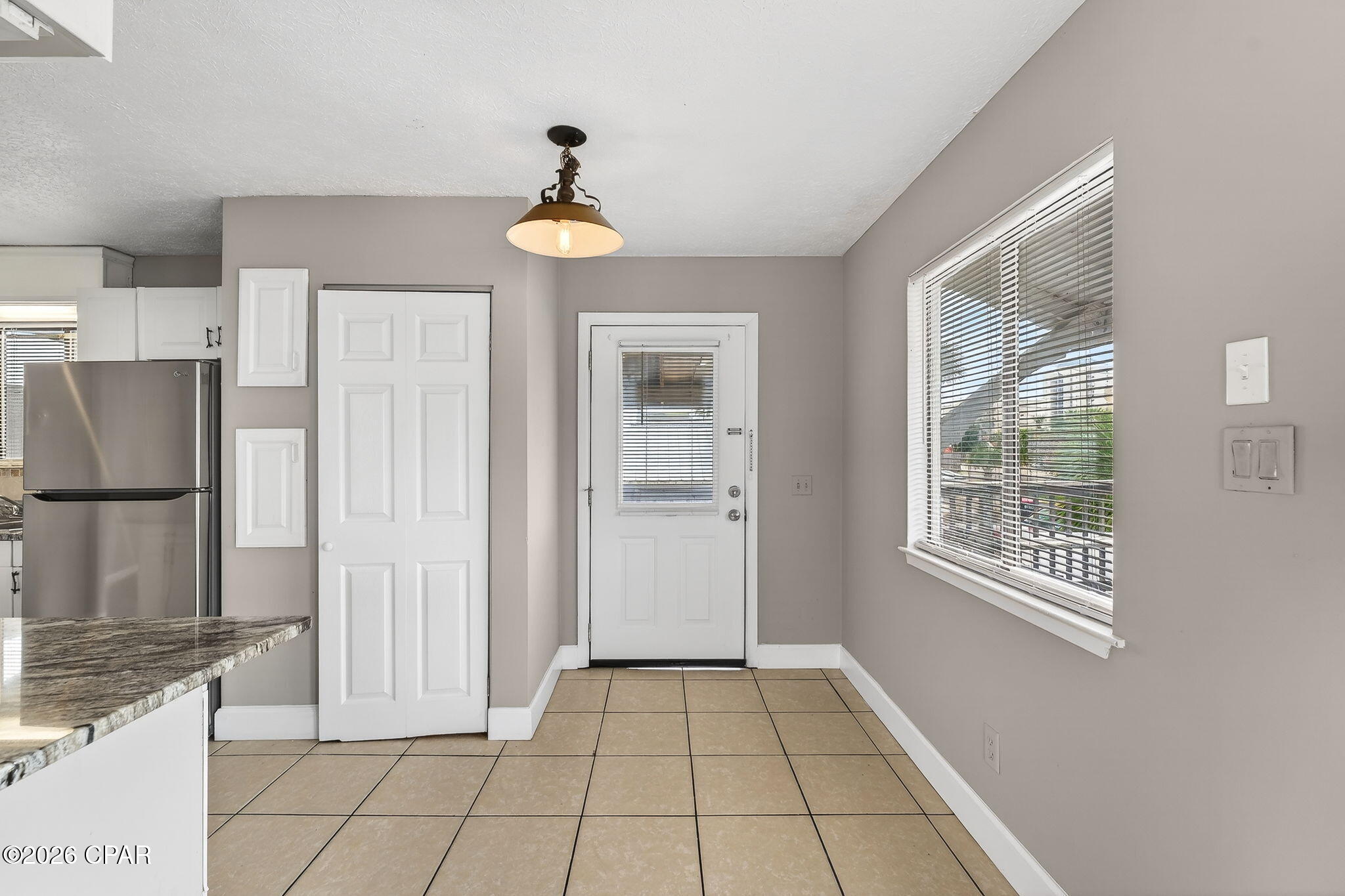 Image 4 For 6714 Beach Drive A