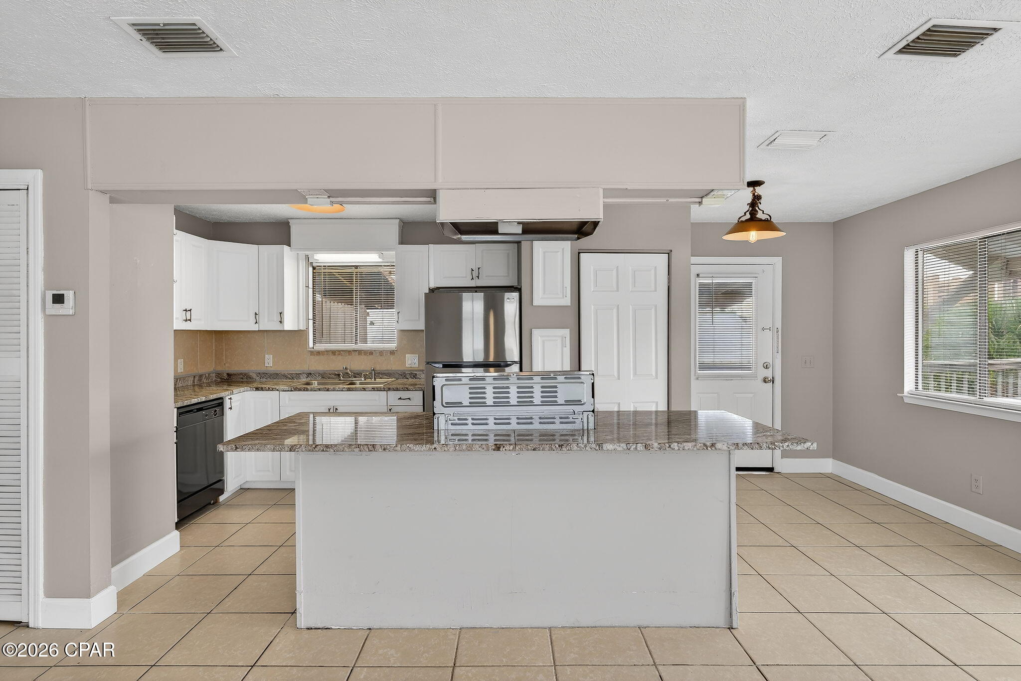 Image 8 For 6714 Beach Drive A