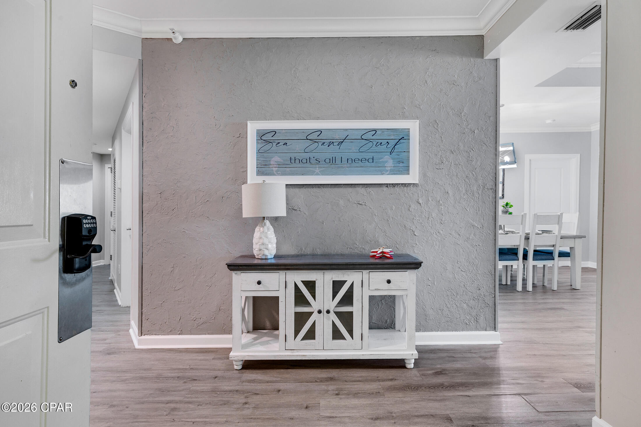 Listing photo id 18 for 7505 Thomas Drive 411a