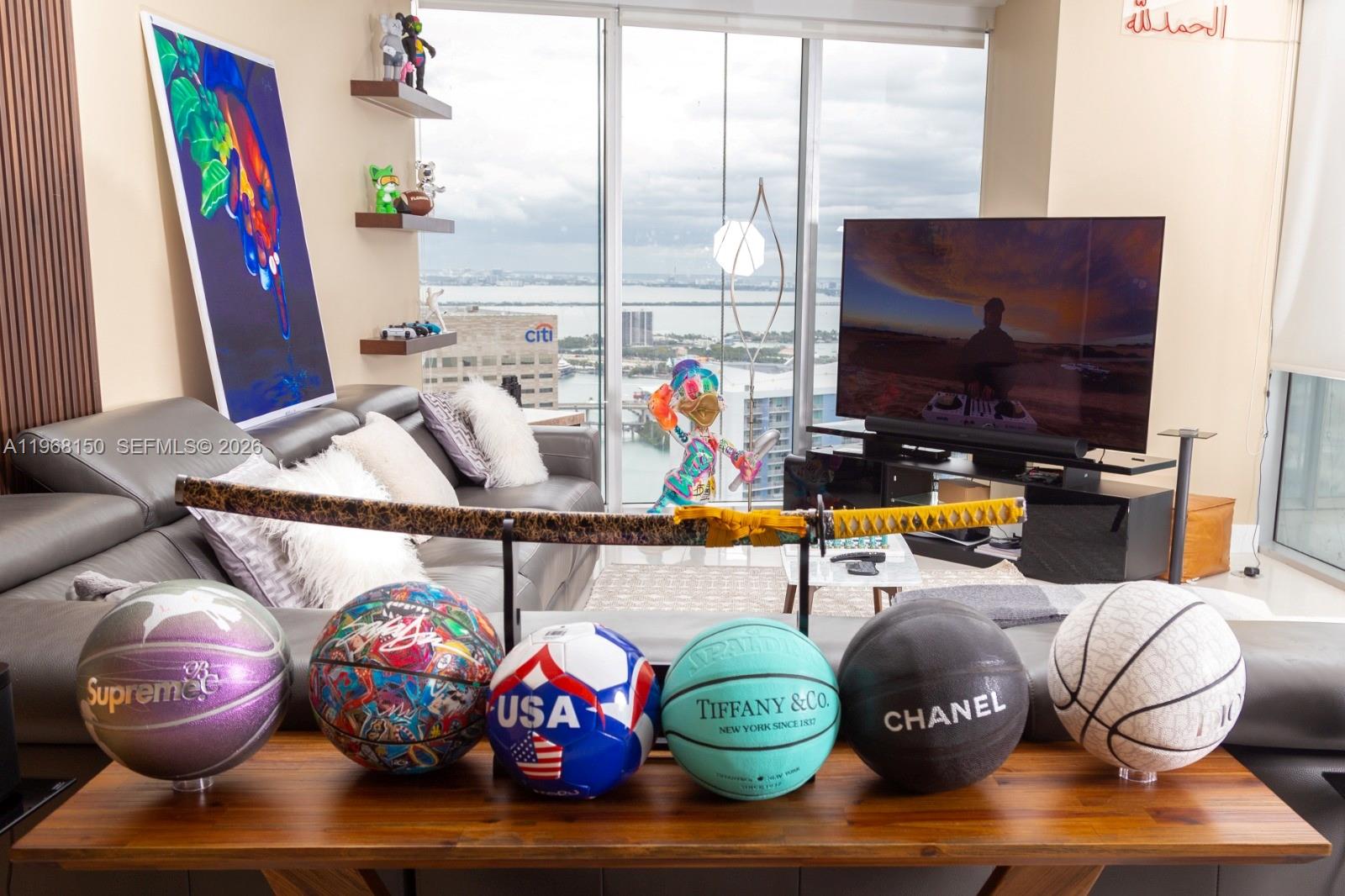 Iconbrickell Condo No 1