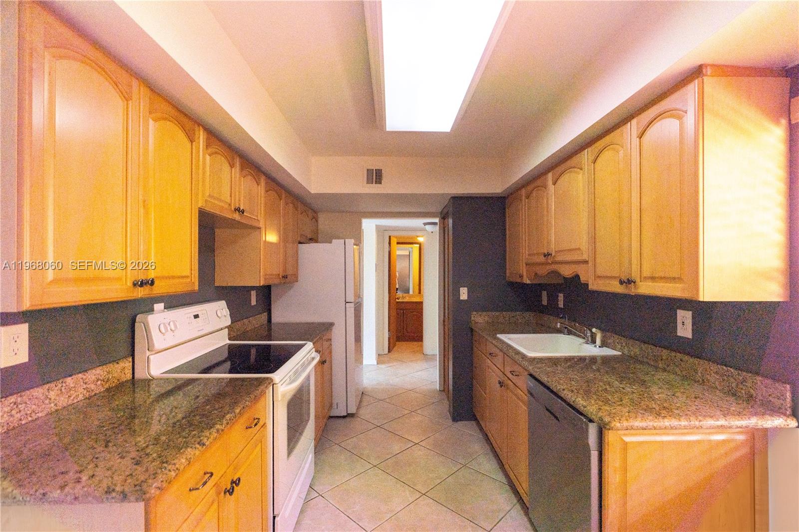 Lago West Condominium