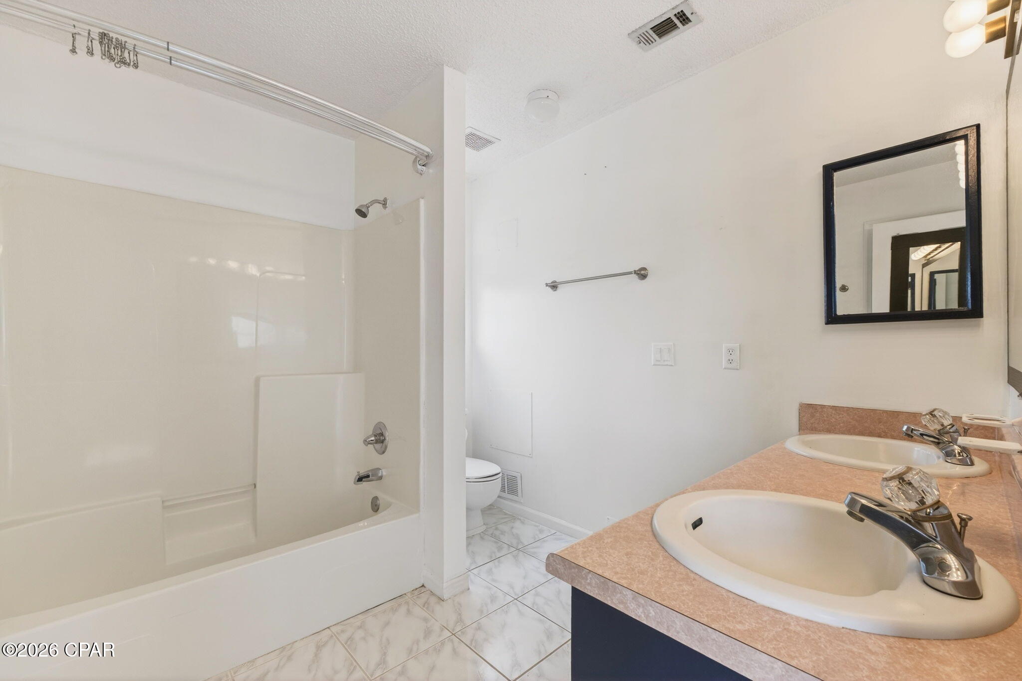 Image 12 For 8114 Heritage Woods Lane