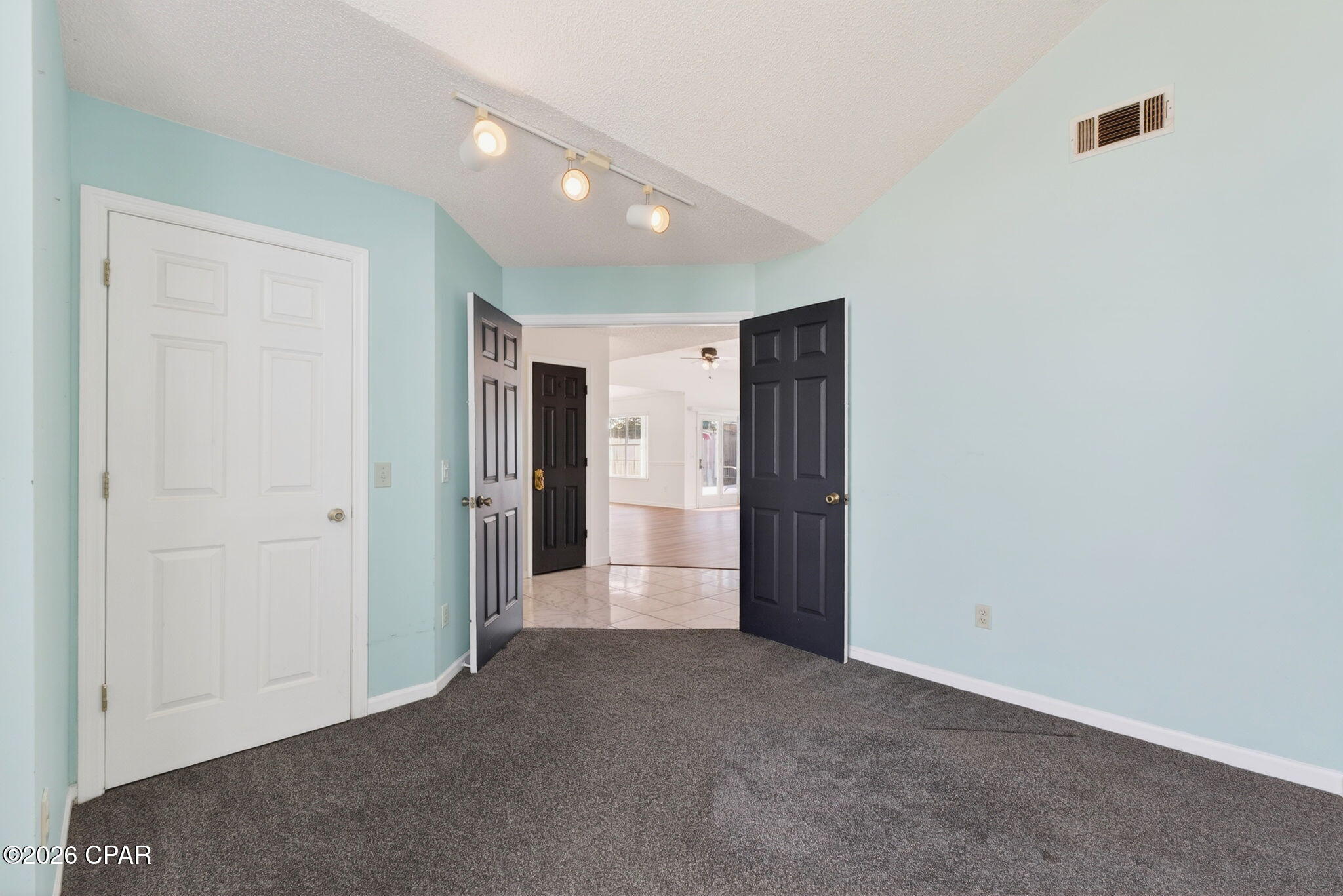 Image 7 For 8114 Heritage Woods Lane