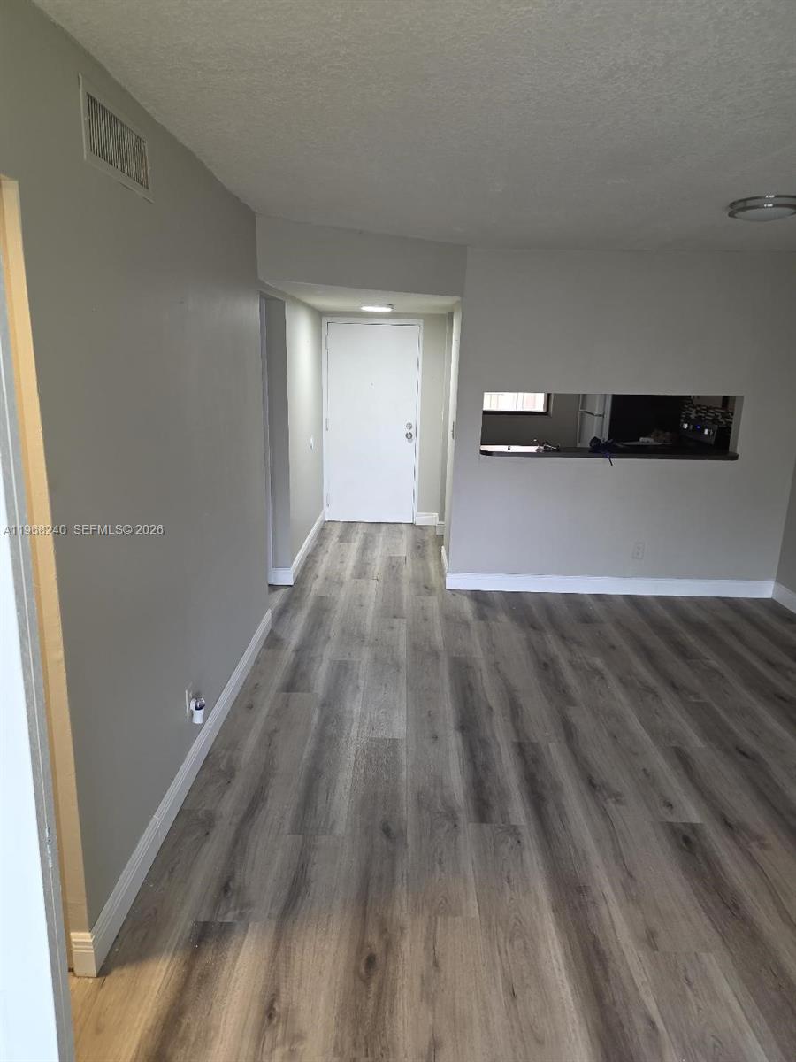 Miramar Club Condominium