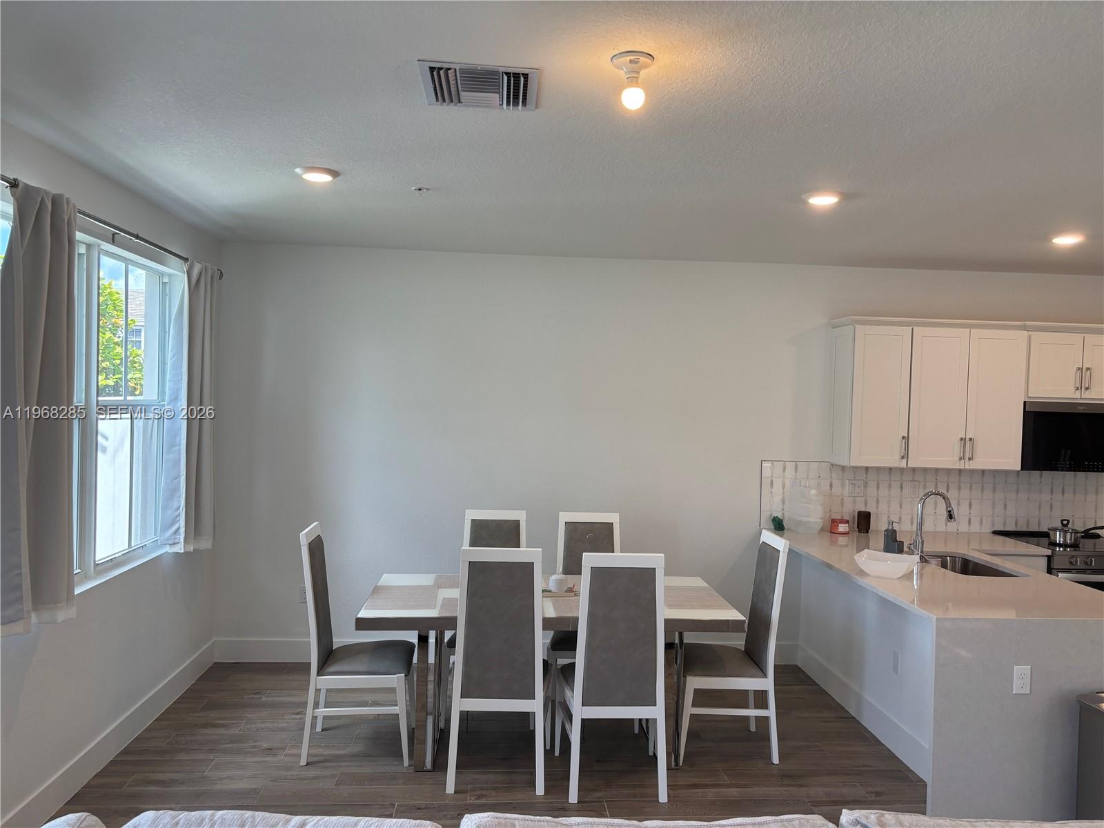 Property photo # 9